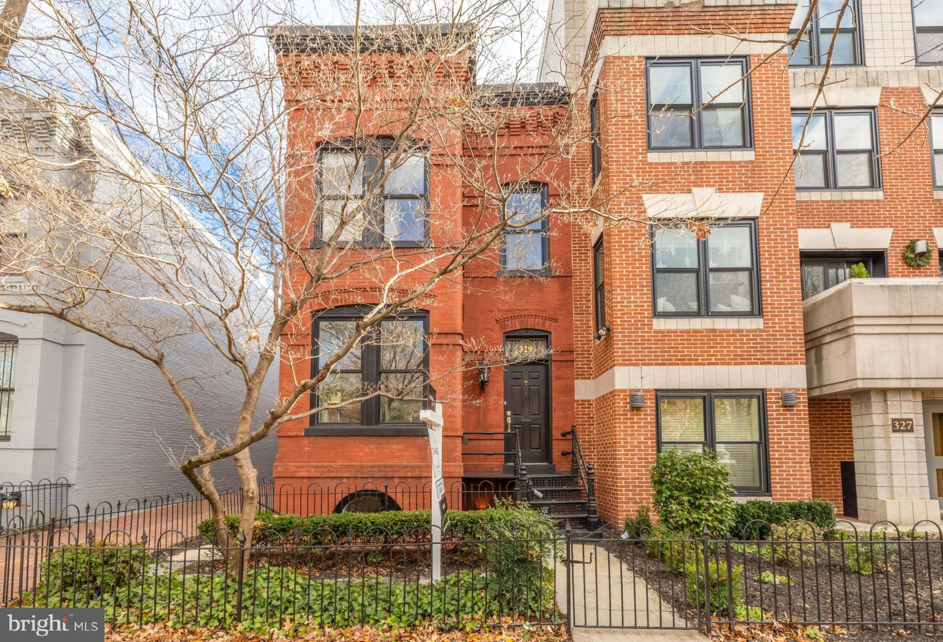 CAPITOL HILL - Commercial Sale