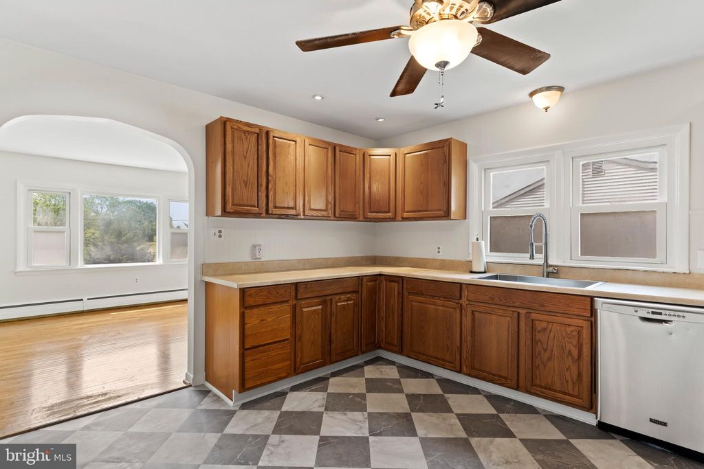Photo of 1231 E Caracas Avenue, HERSHEY, PA 17033 (MLS # PADA2059668)