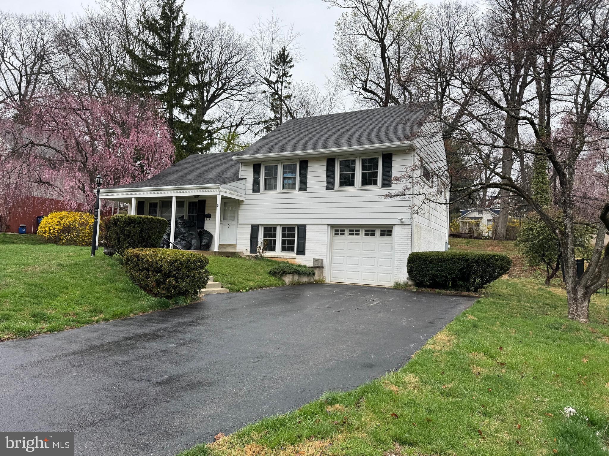 PAOLI WOODS - Residential