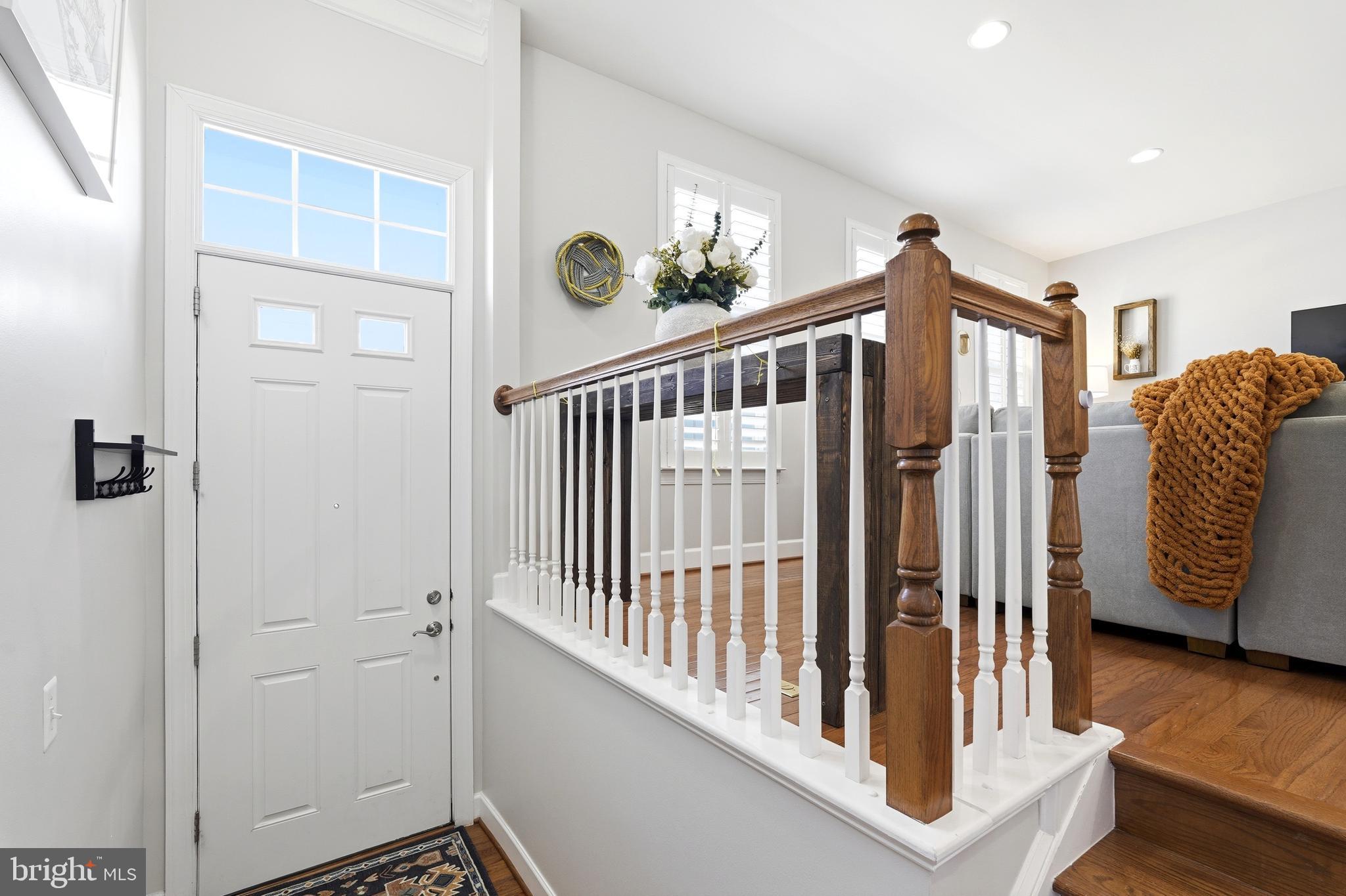 1723 GRANVILLE COURT