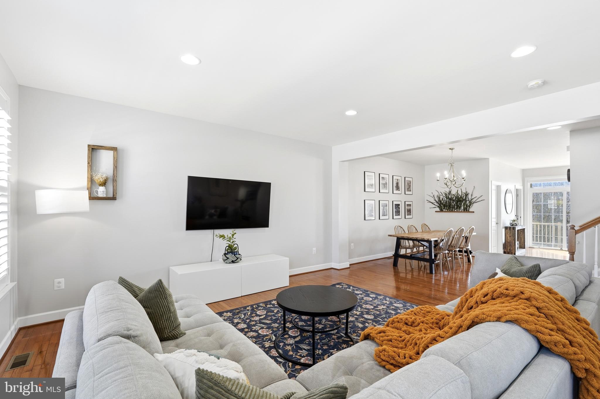 POWELLS LANDING - Residential