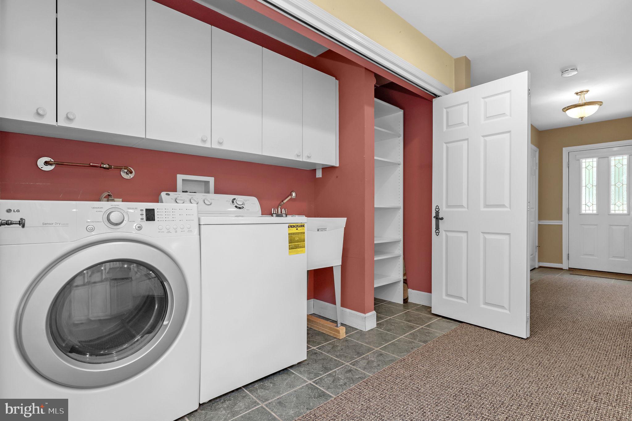 COUNTRYSIDE - Residential