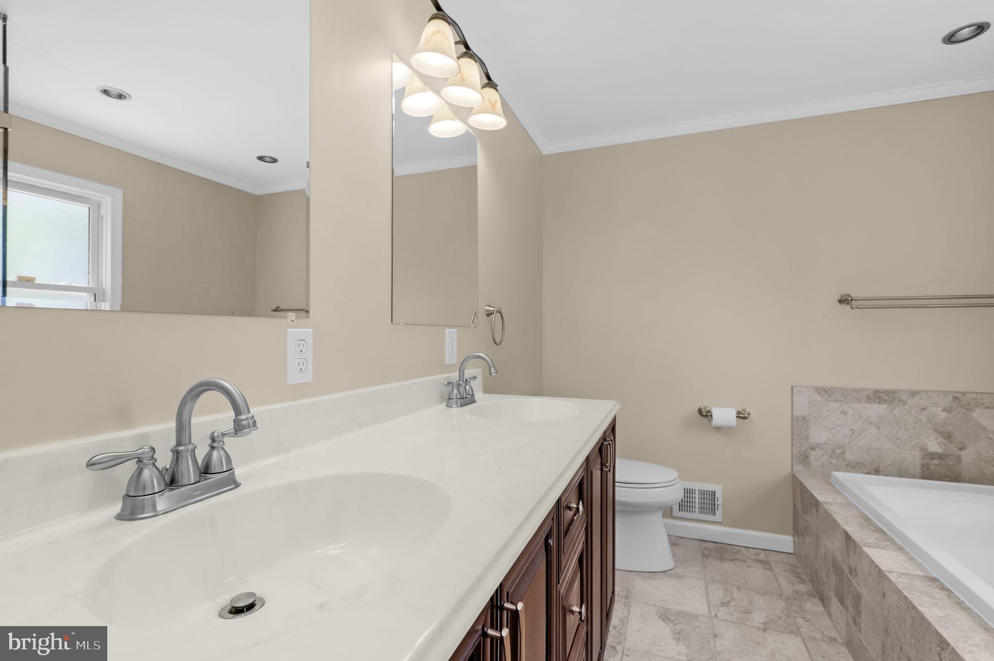 COUNTRYSIDE - Residential