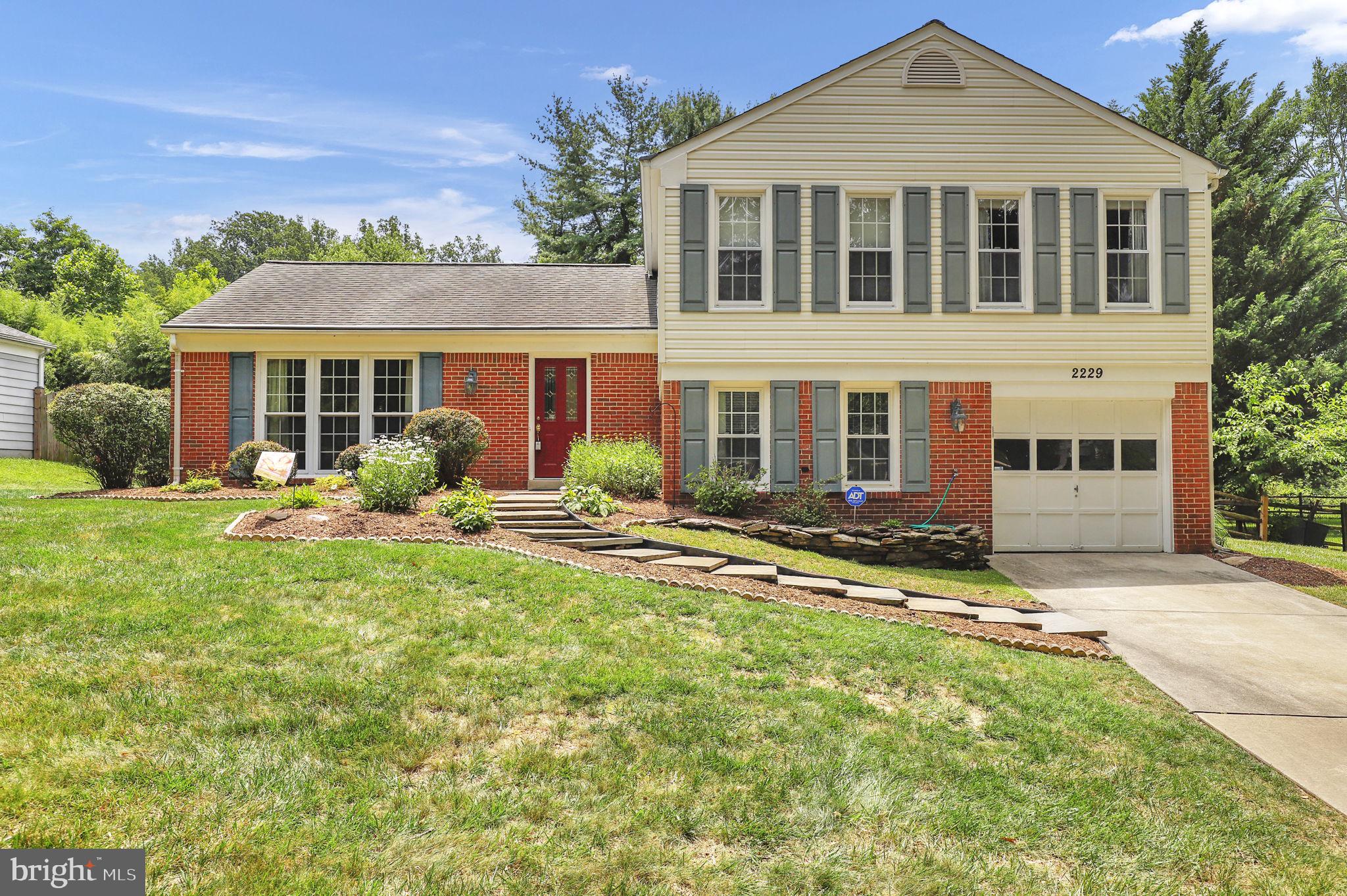 COUNTRYSIDE - Residential