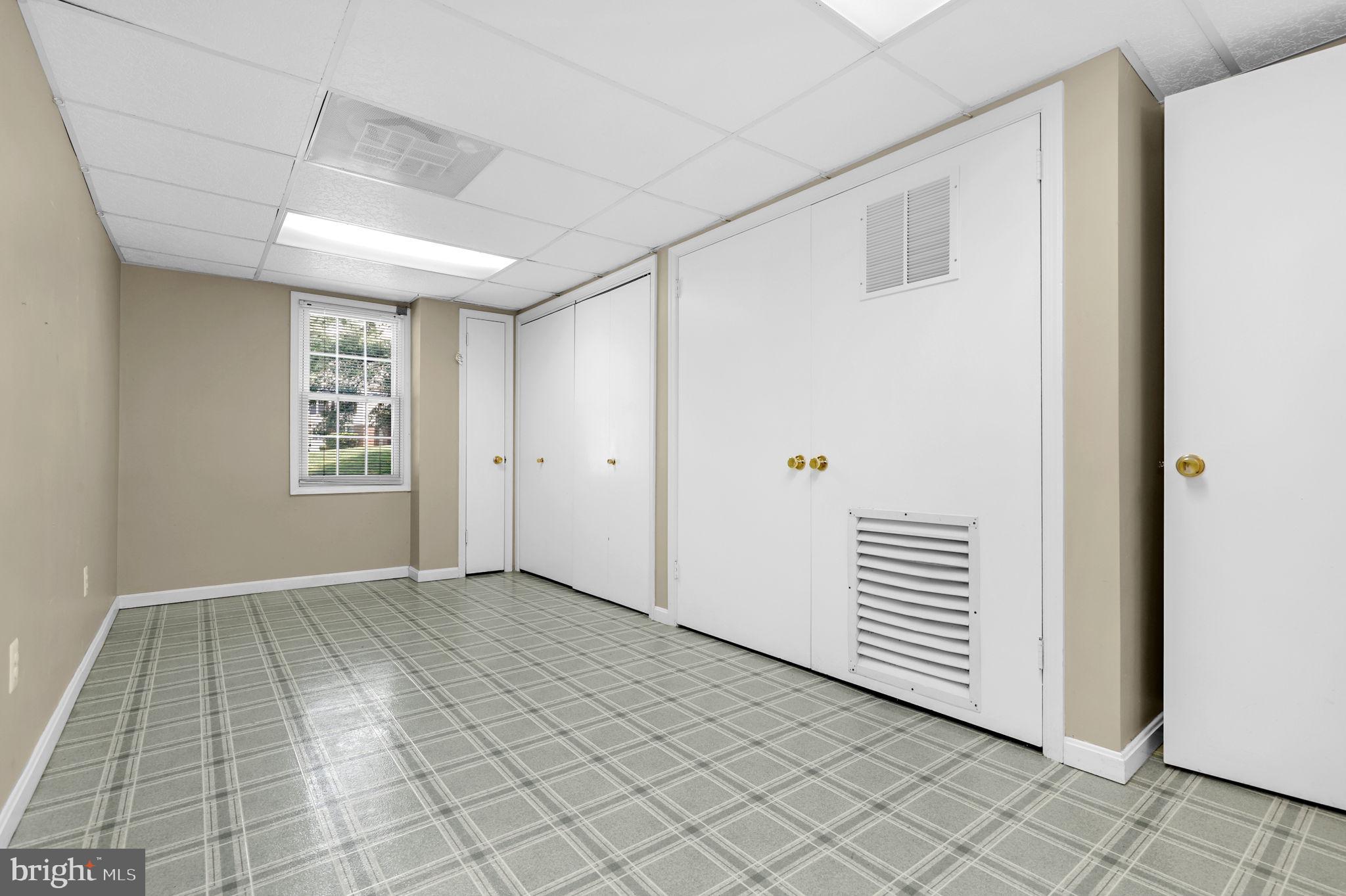 COUNTRYSIDE - Residential