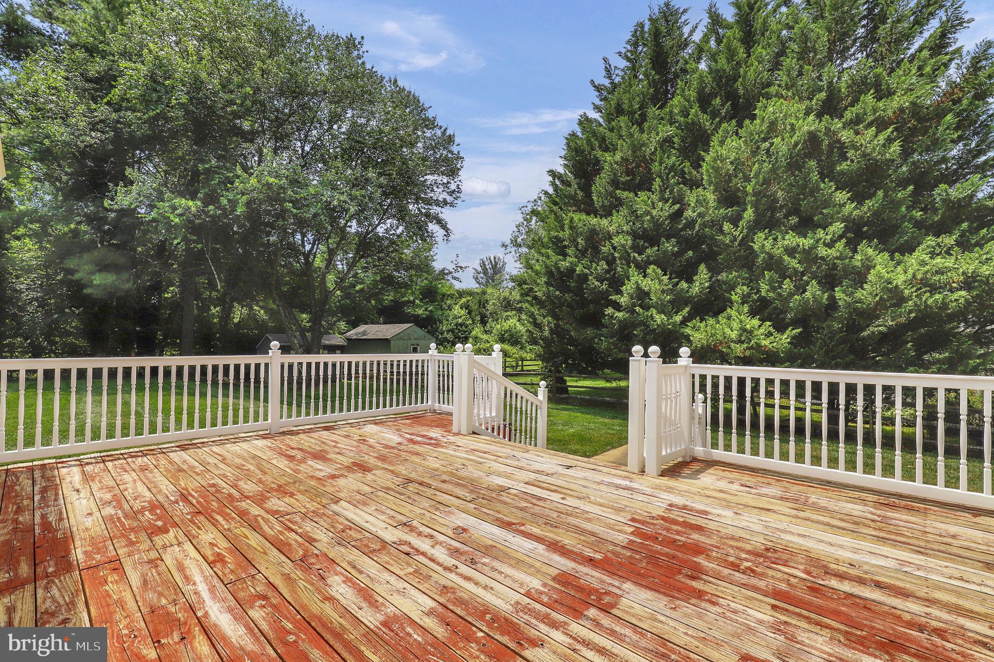 COUNTRYSIDE - Residential