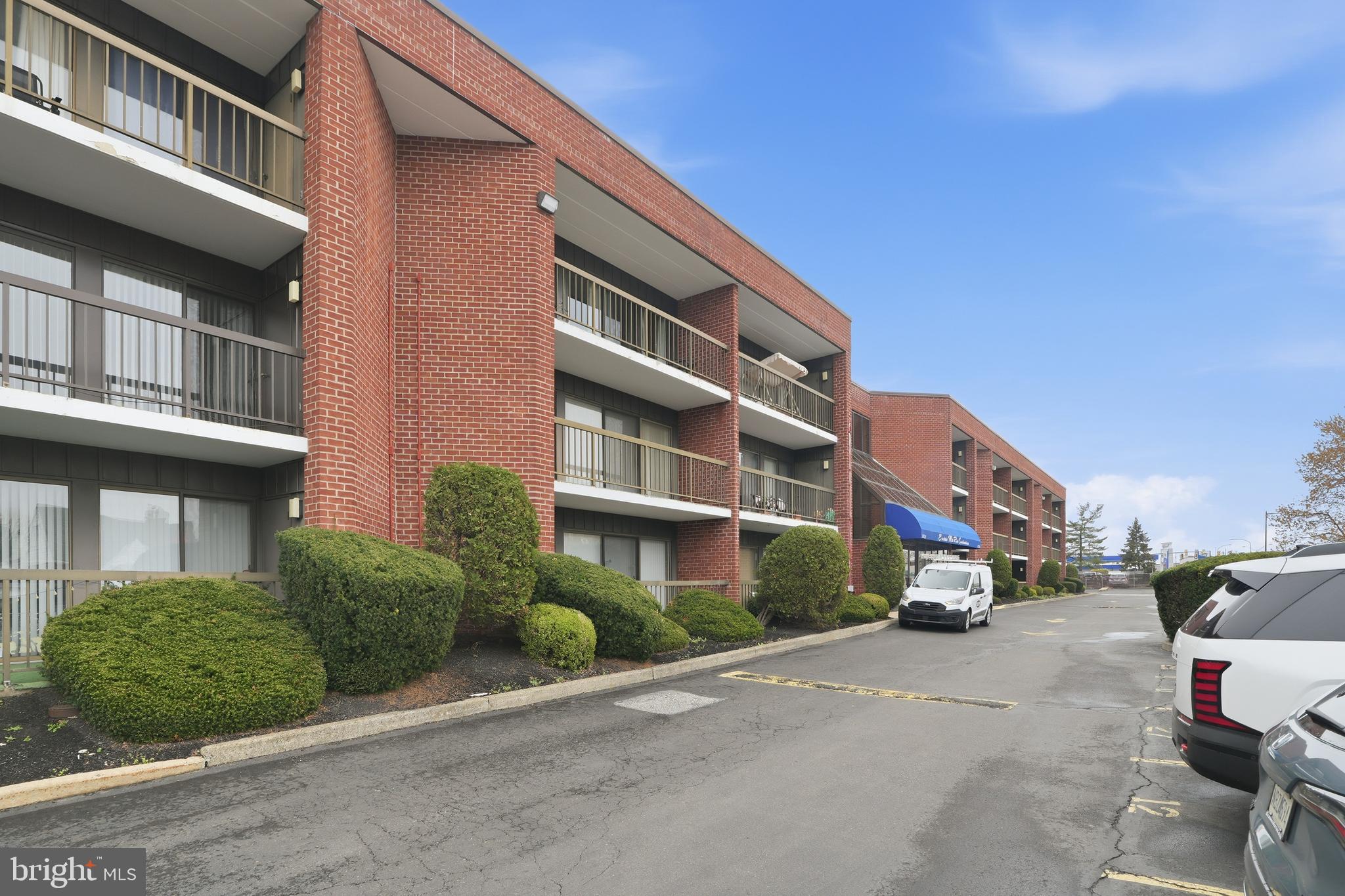 DORAL I - Residential