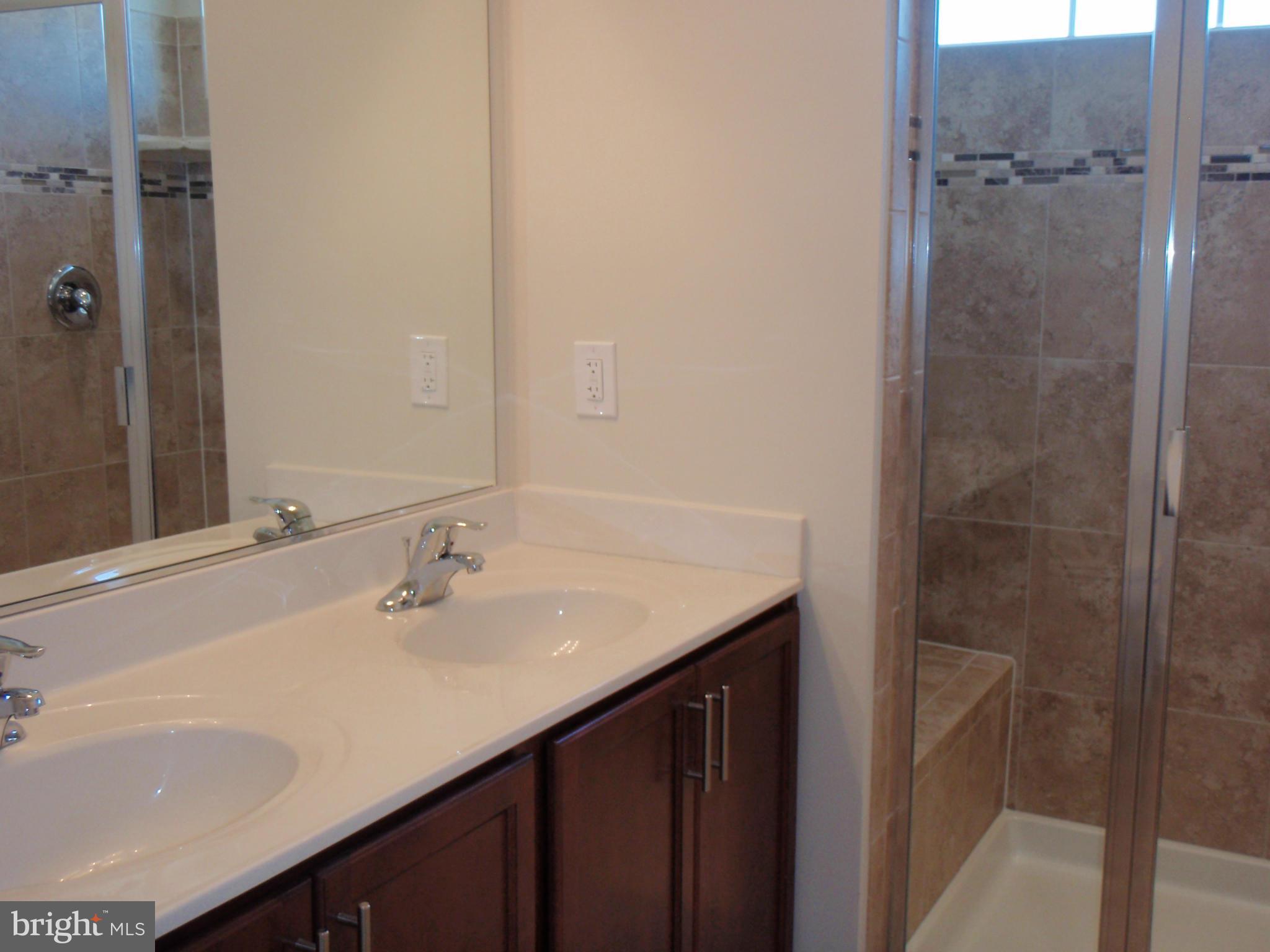 GOOSE CREEK VILLAGE - Residential Lease