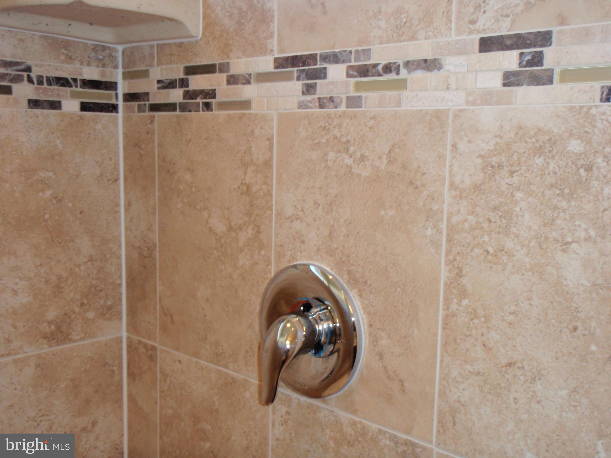 GOOSE CREEK VILLAGE - Residential Lease