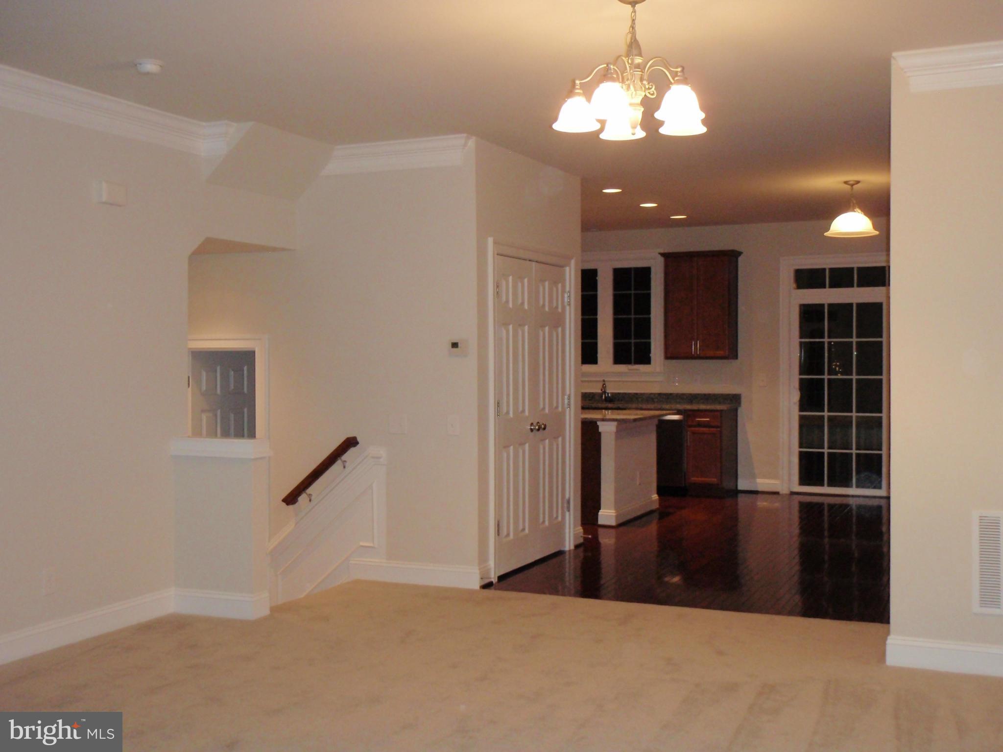 GOOSE CREEK VILLAGE - Residential Lease