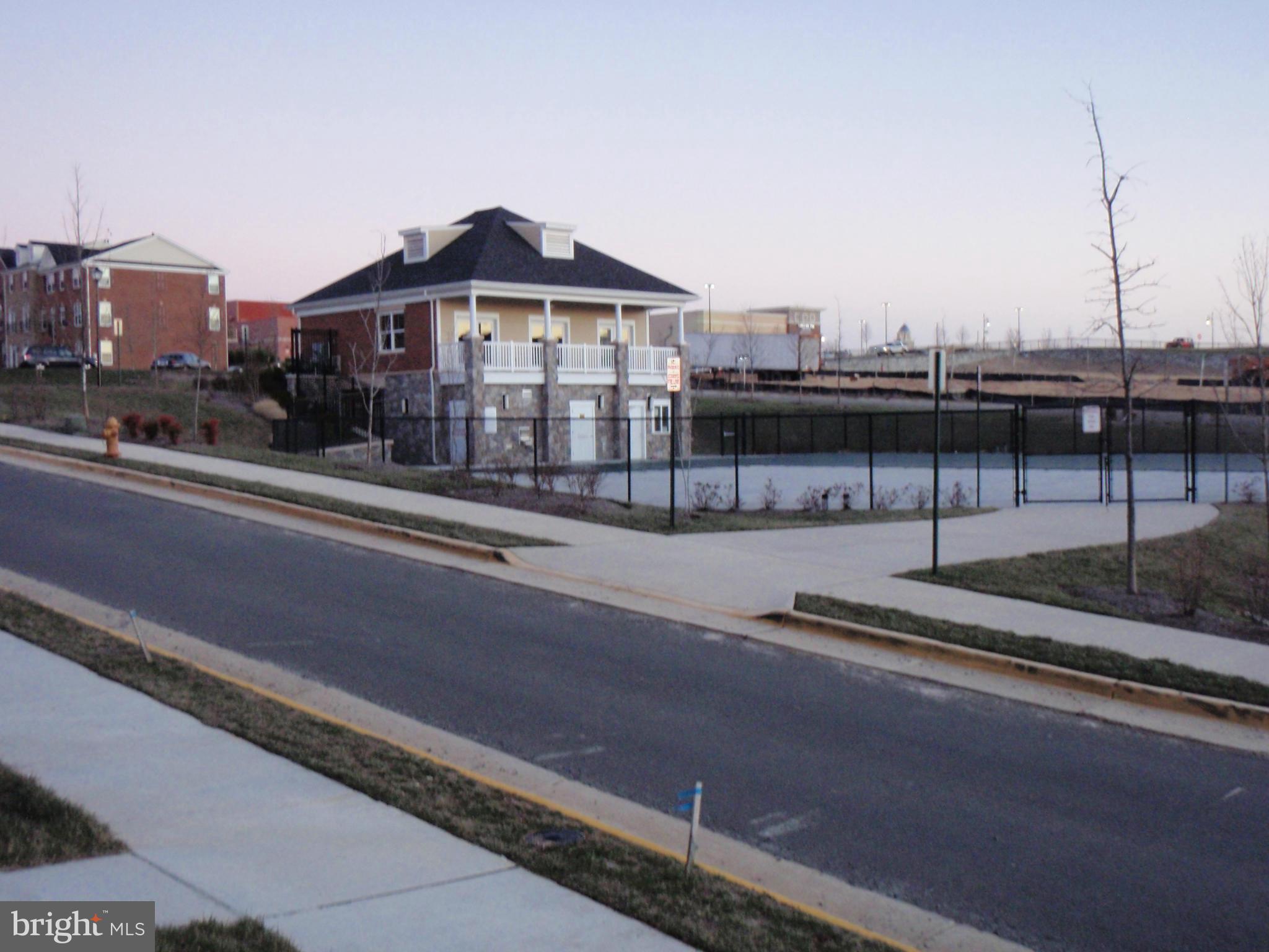 GOOSE CREEK VILLAGE - Residential Lease