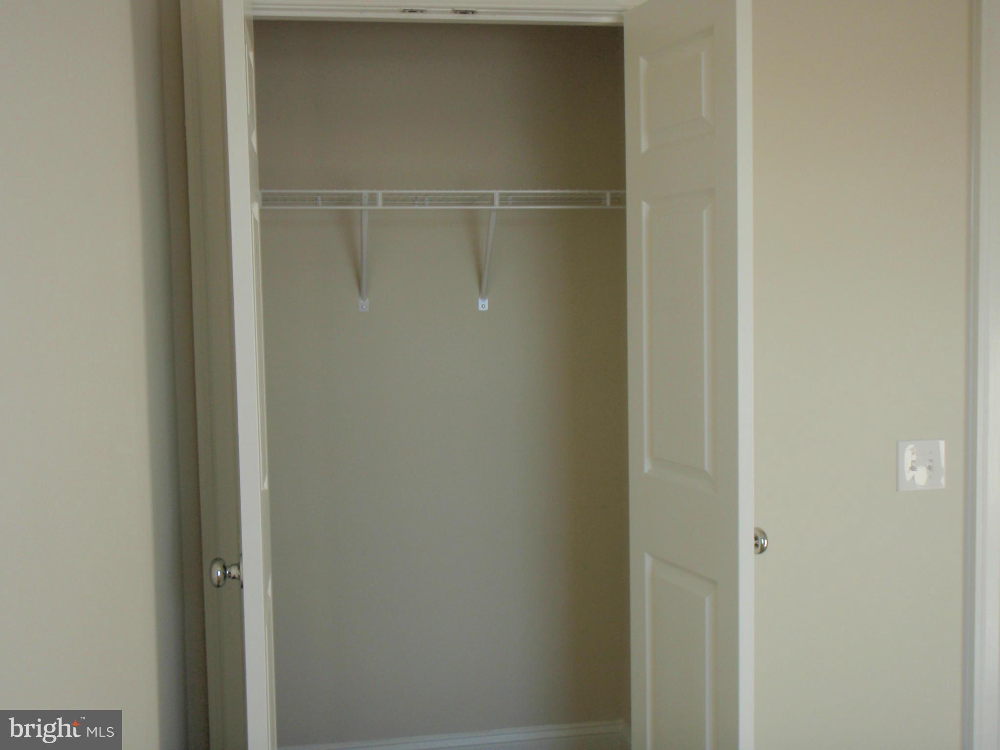 GOOSE CREEK VILLAGE - Residential Lease