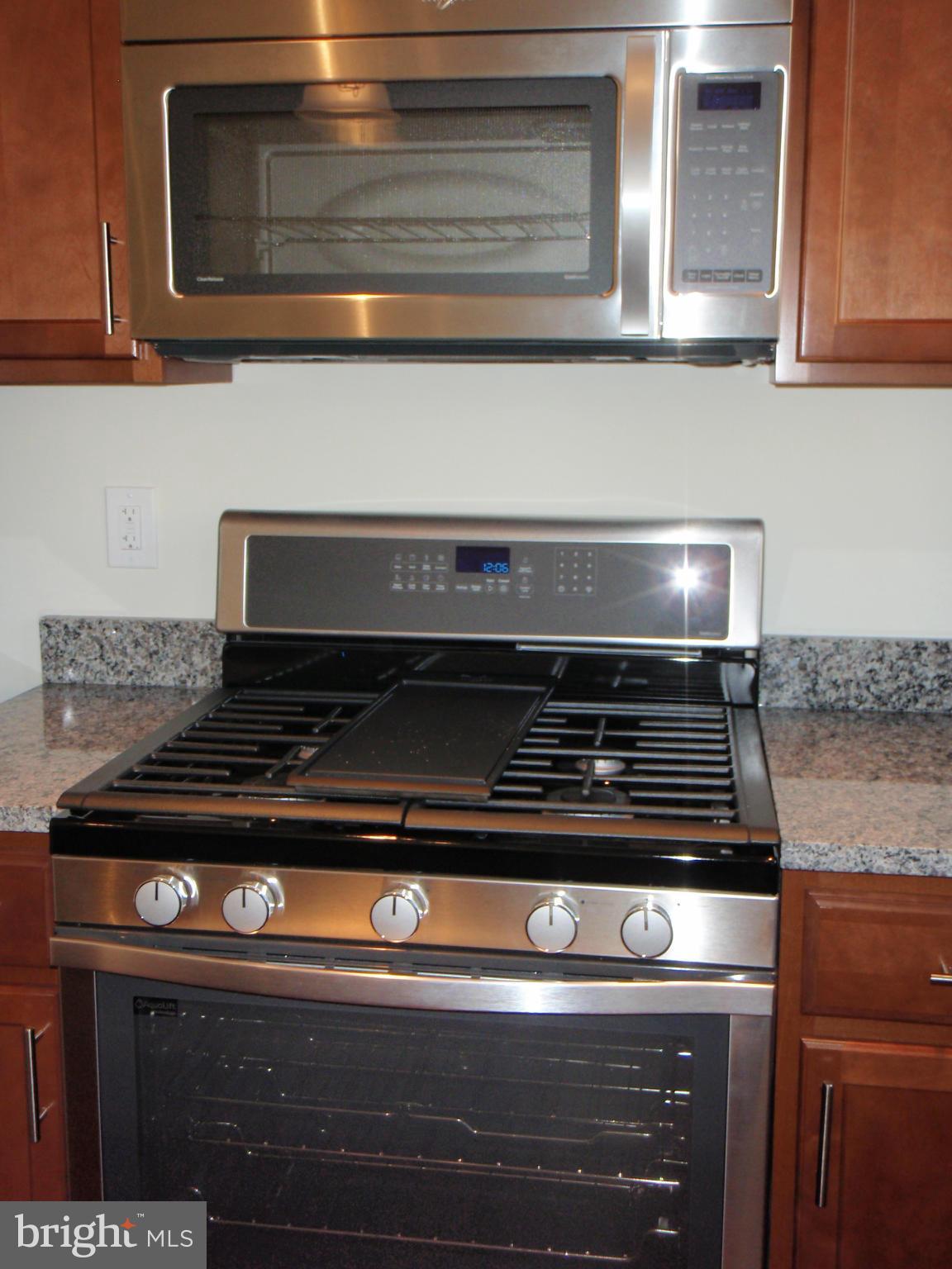 GOOSE CREEK VILLAGE - Residential Lease