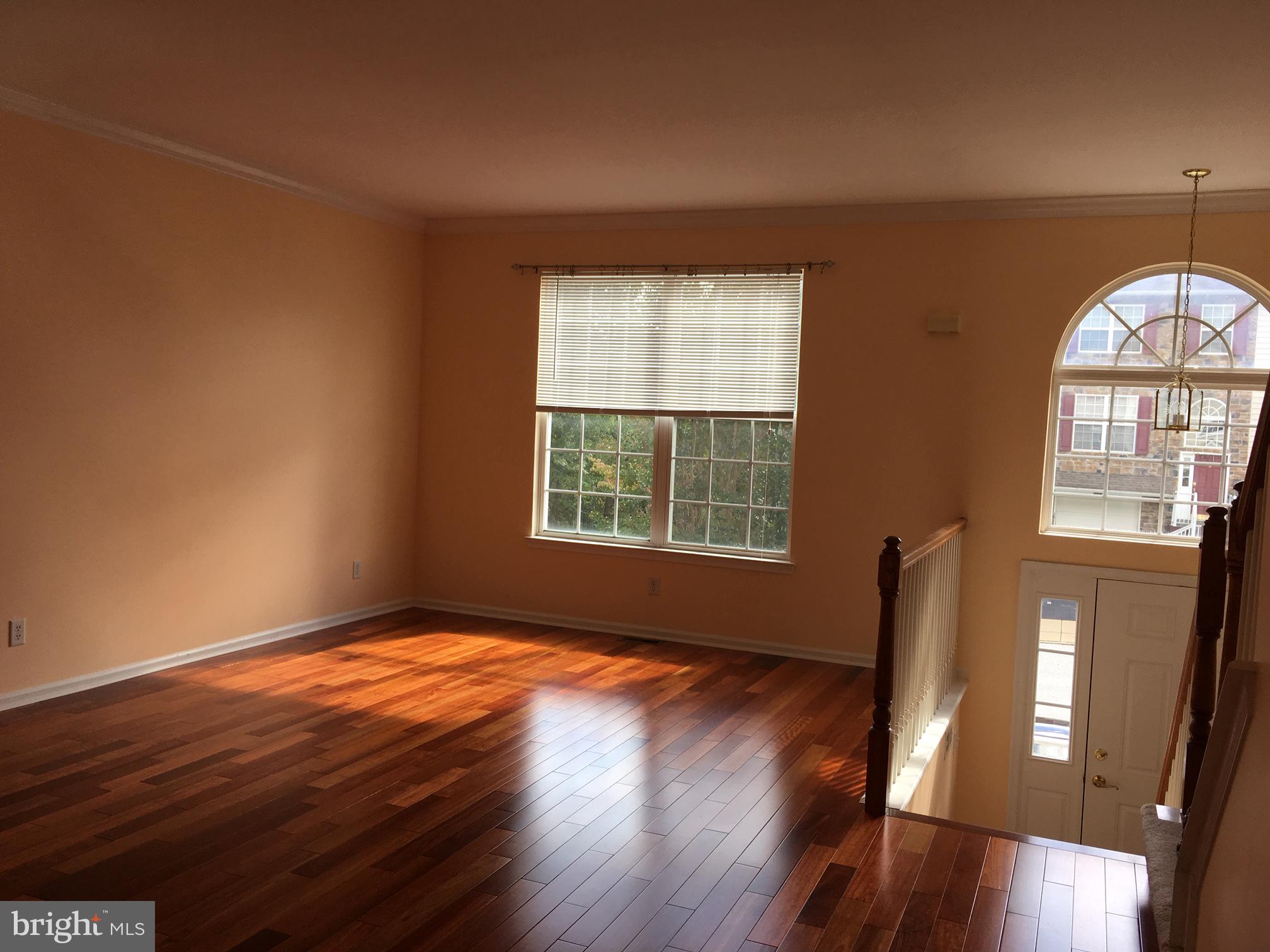 CHARLESTOWN OAKS - Residential Lease