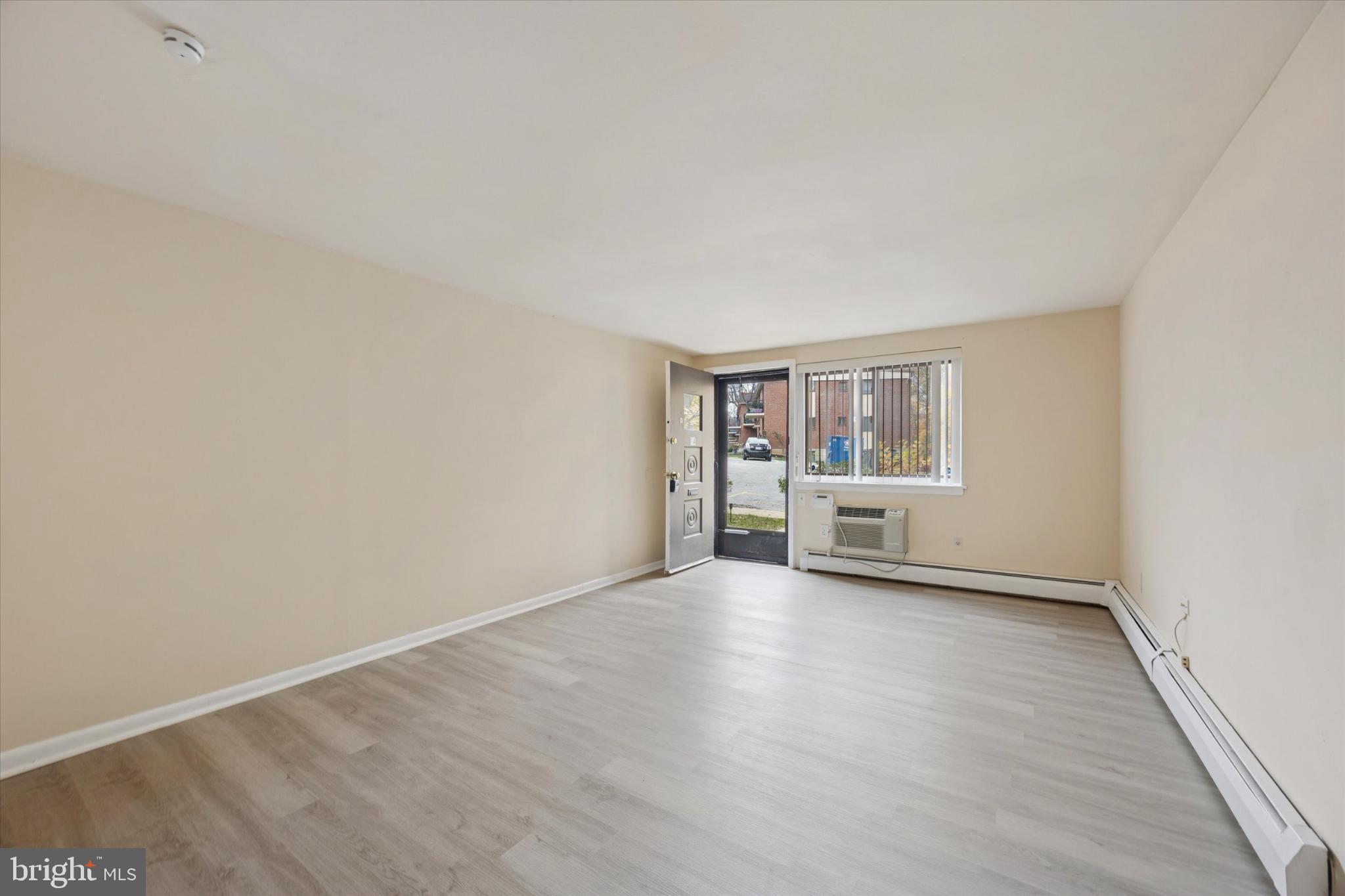 CONTEMPORARY VLG - Residential