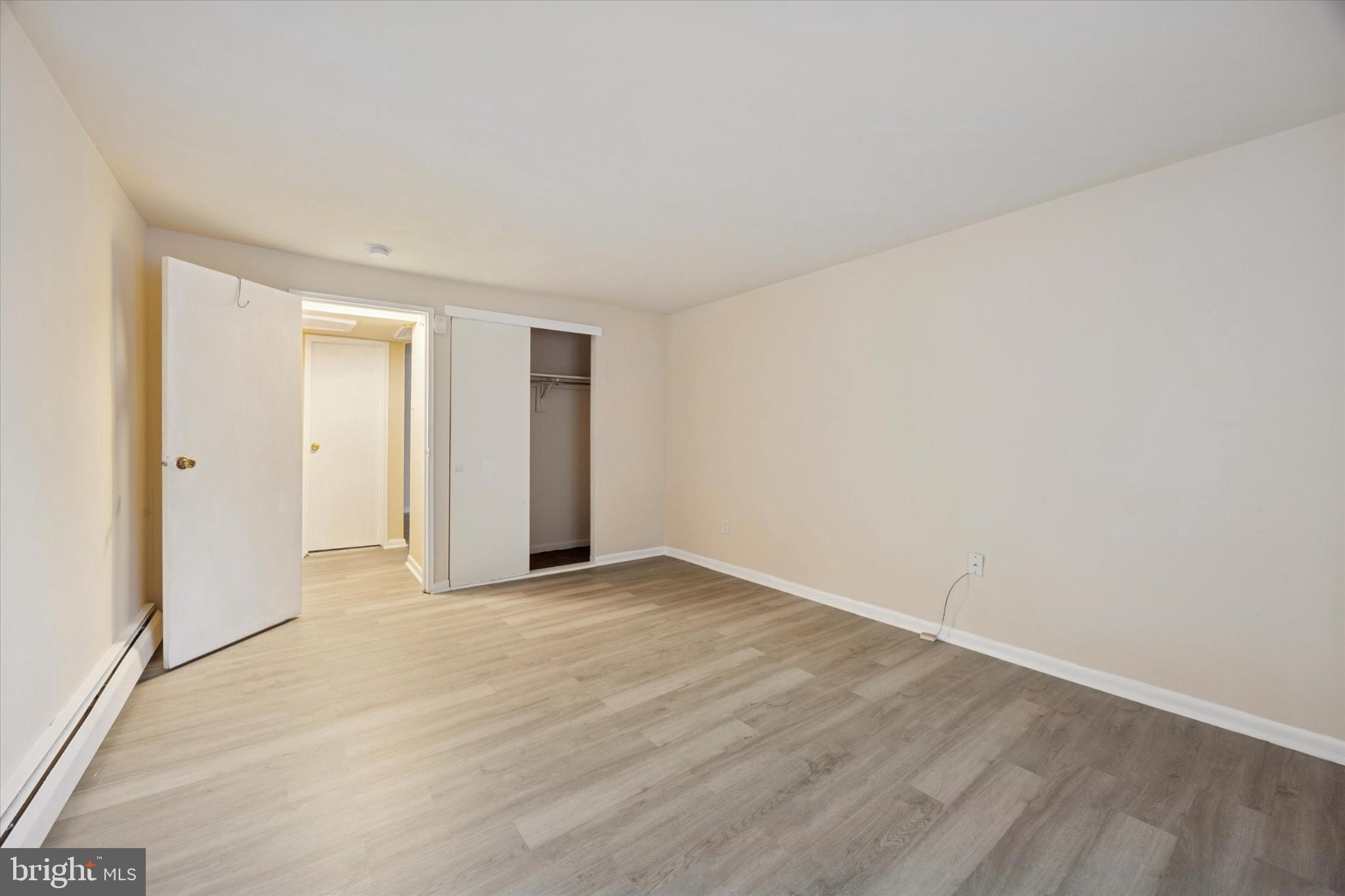 CONTEMPORARY VLG - Residential