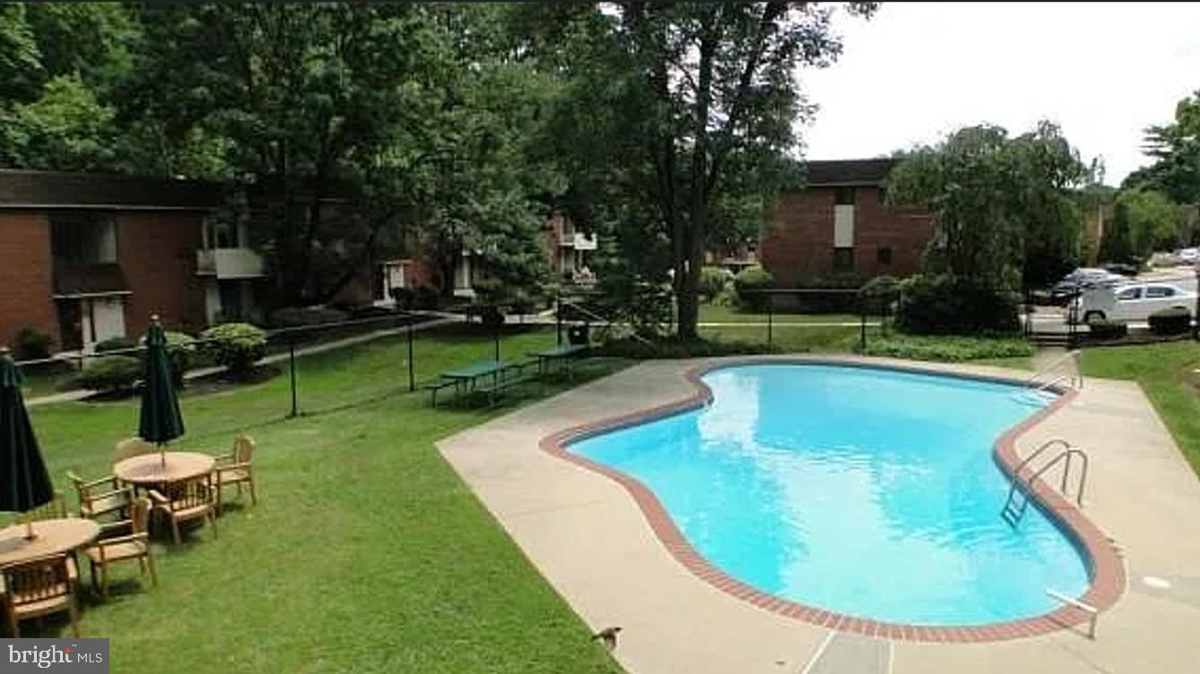 CONTEMPORARY VLG - Residential