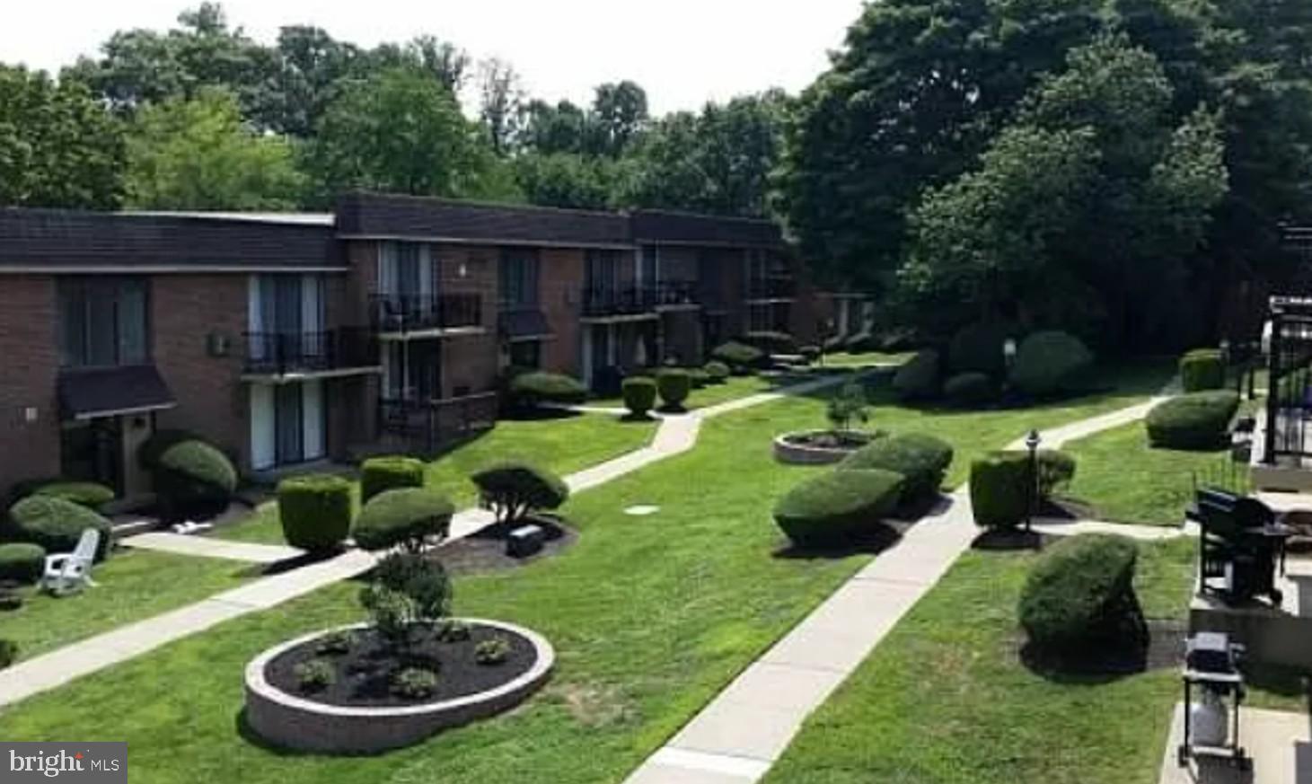 CONTEMPORARY VLG - Residential