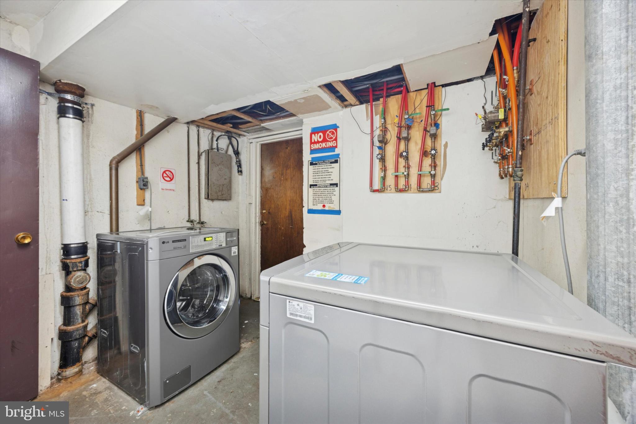 CONTEMPORARY VLG - Residential