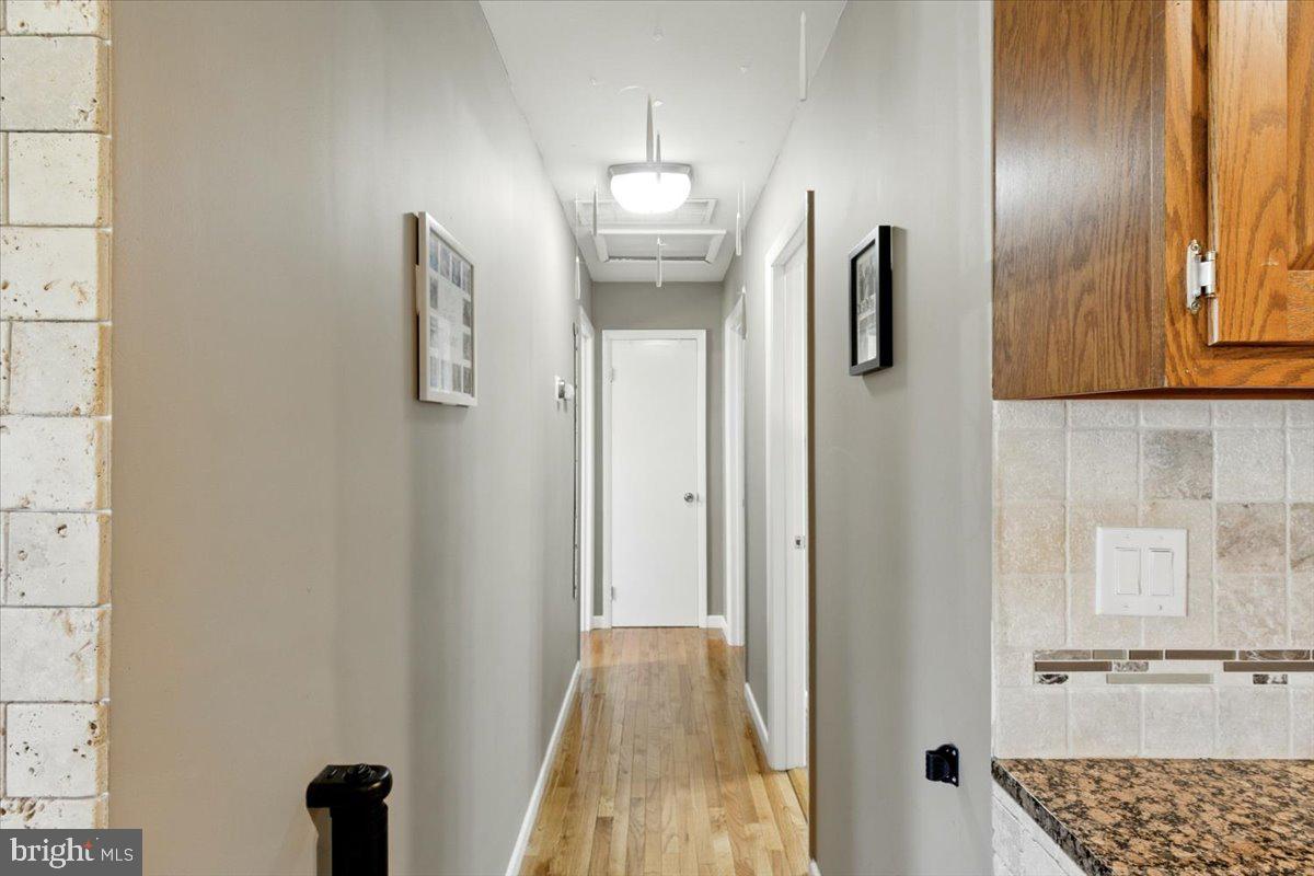 DALE CITY - Residential Lease