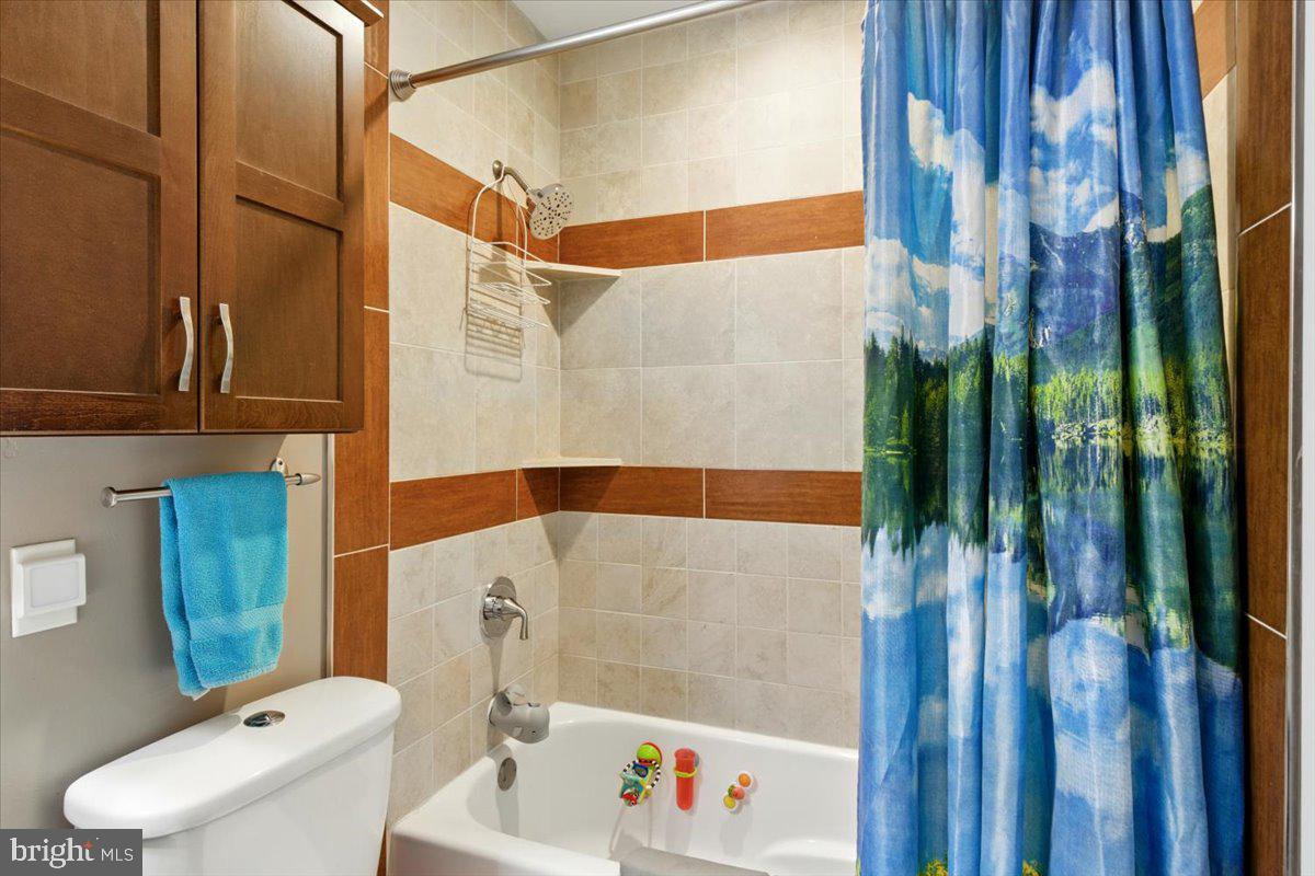 DALE CITY - Residential Lease