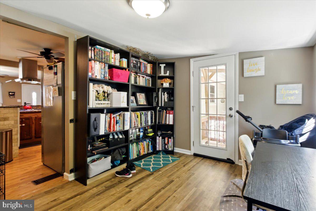 DALE CITY - Residential Lease