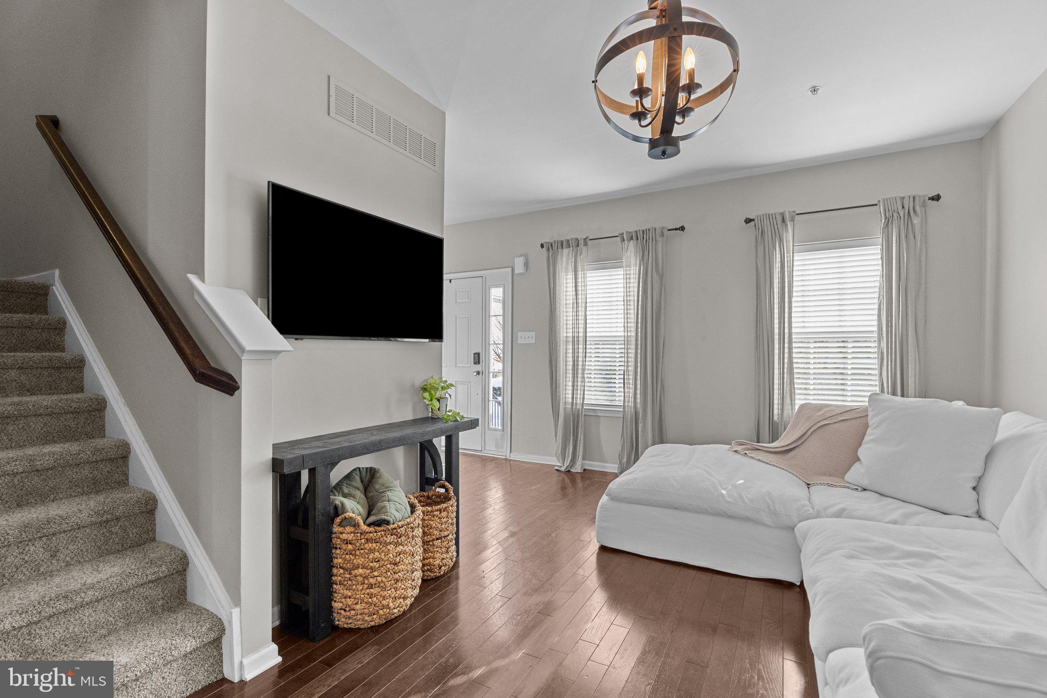 CARRIAGE HILL - Residential
