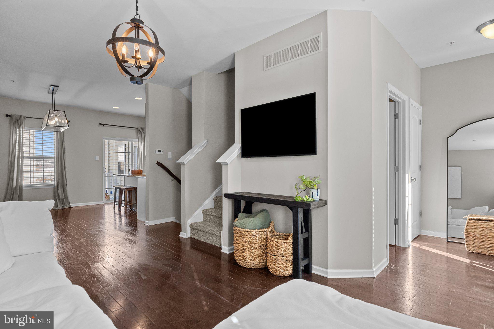 CARRIAGE HILL - Residential