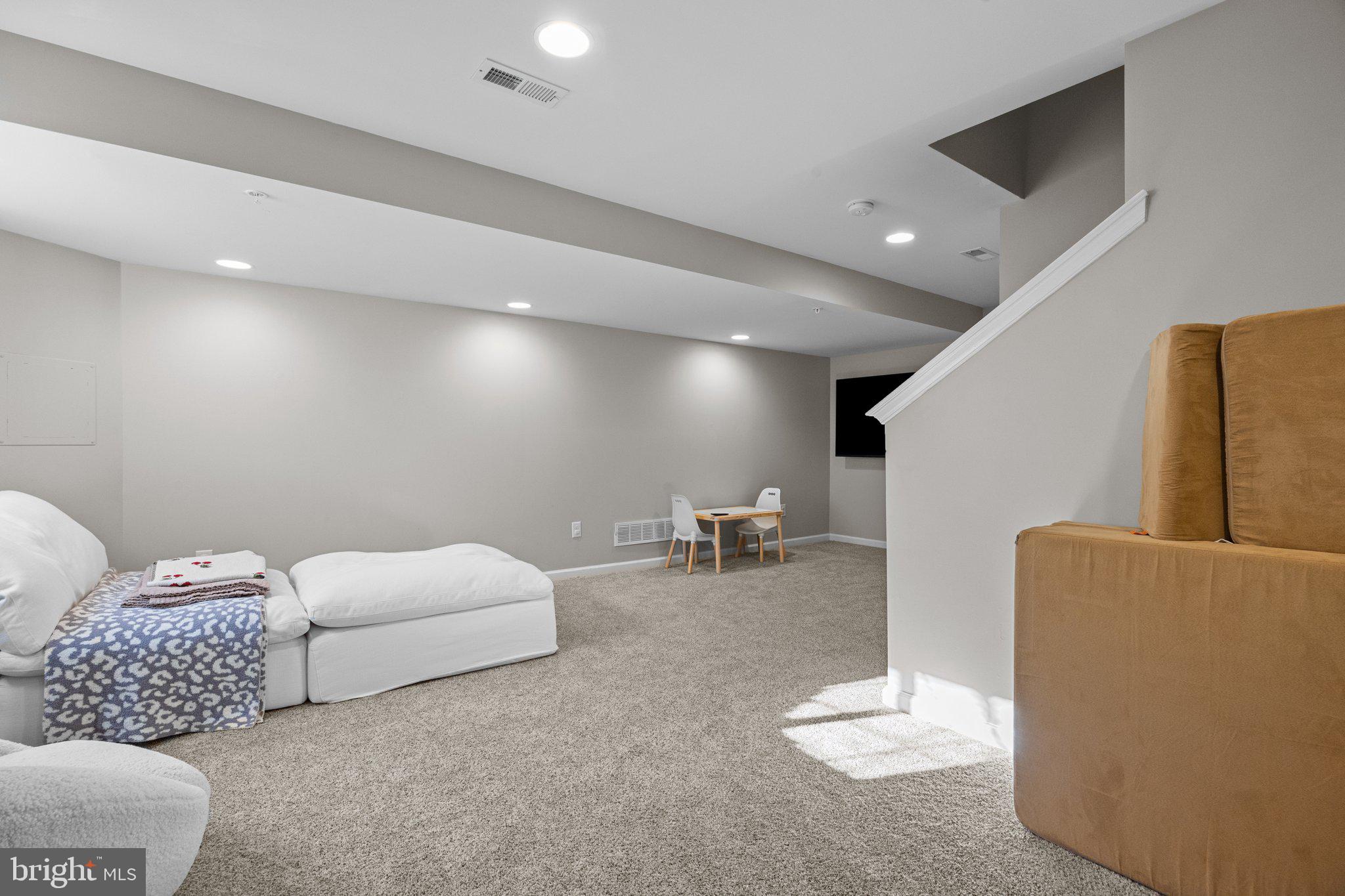 CARRIAGE HILL - Residential