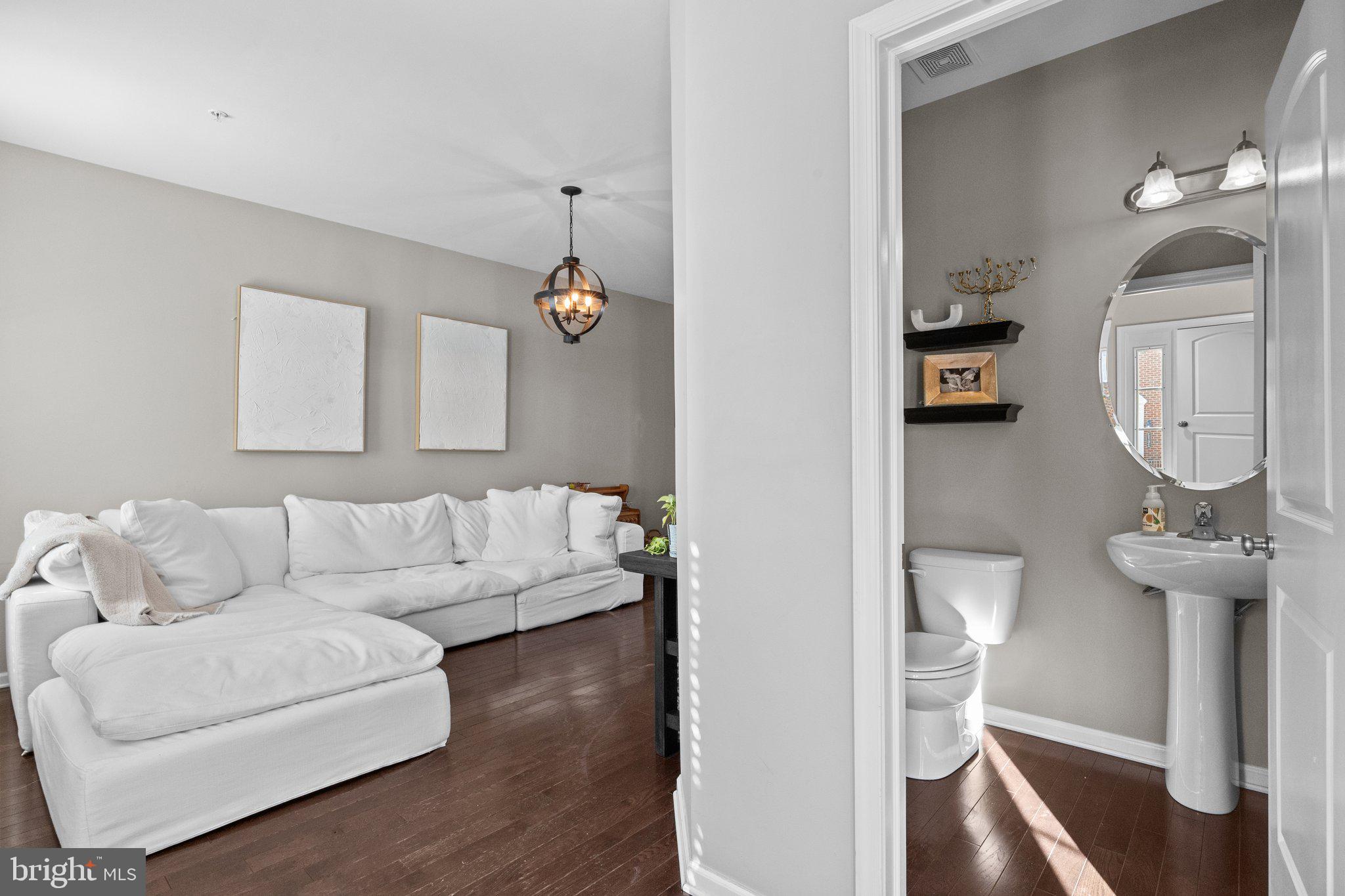CARRIAGE HILL - Residential