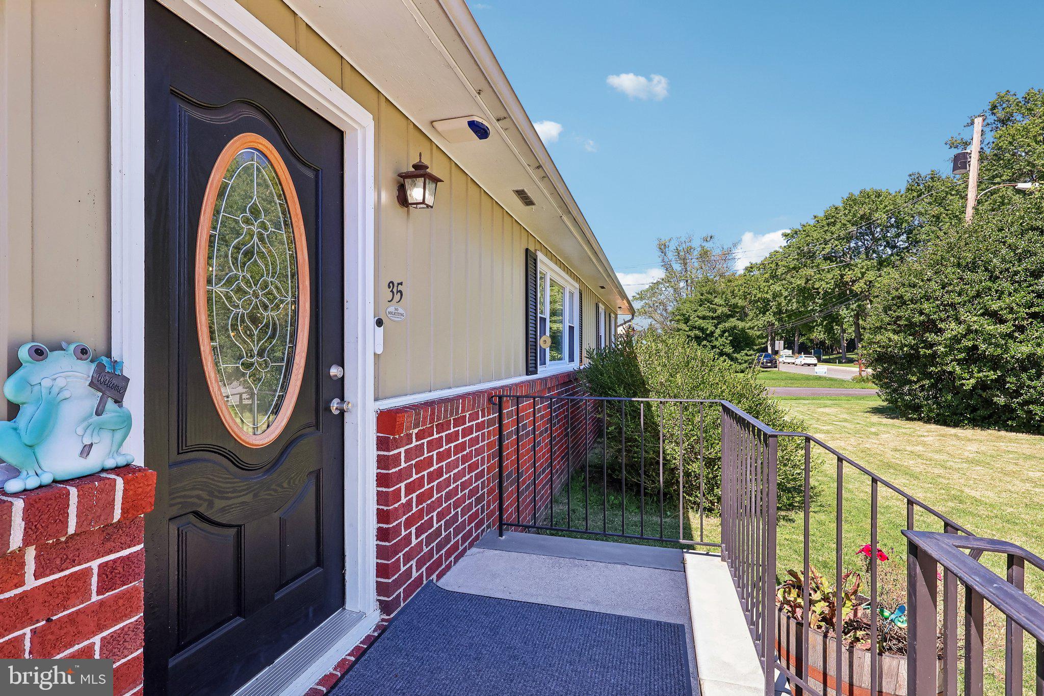 35 EATON ROAD