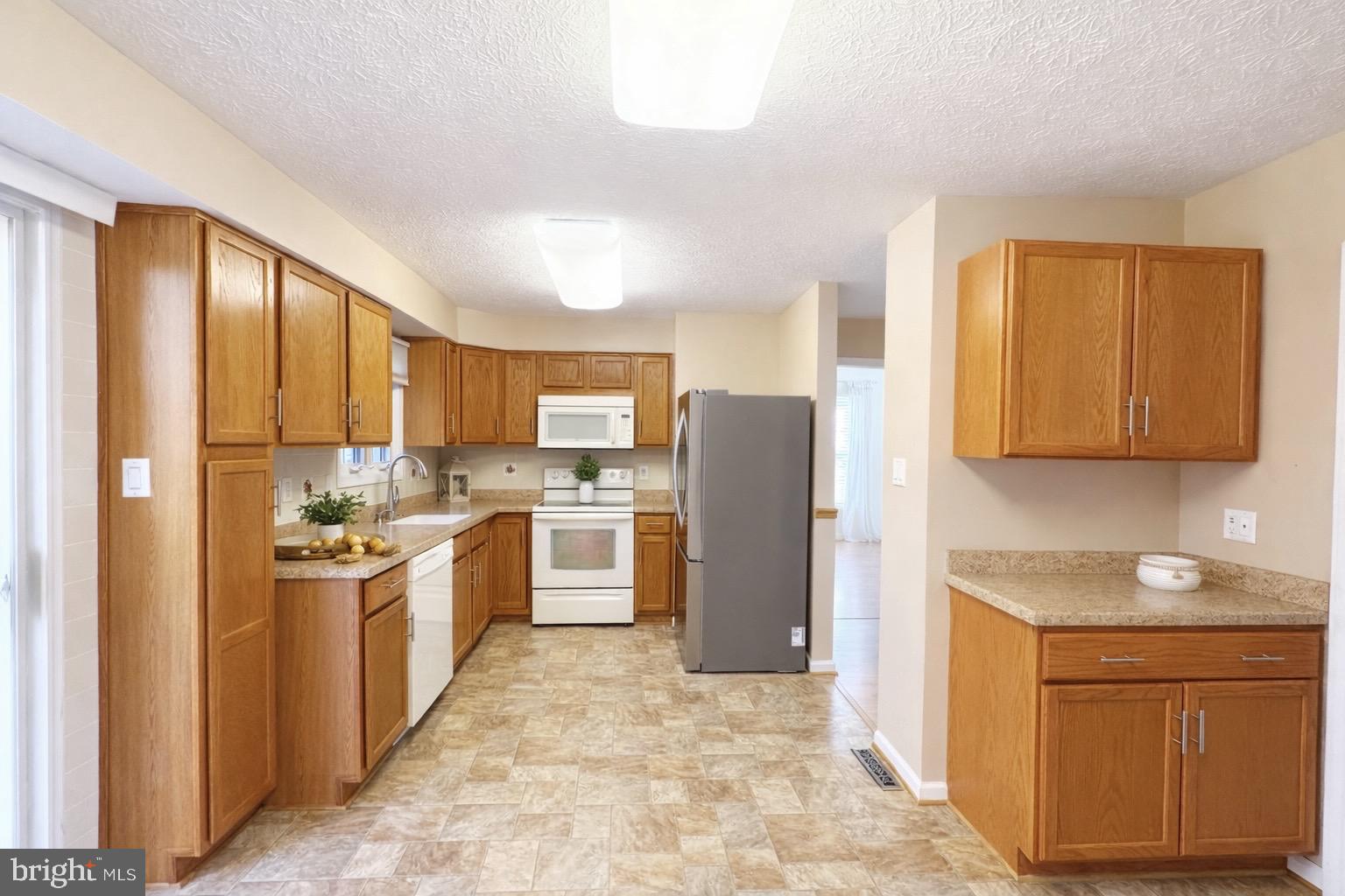 SUNNYFIELD ESTATES - Residential