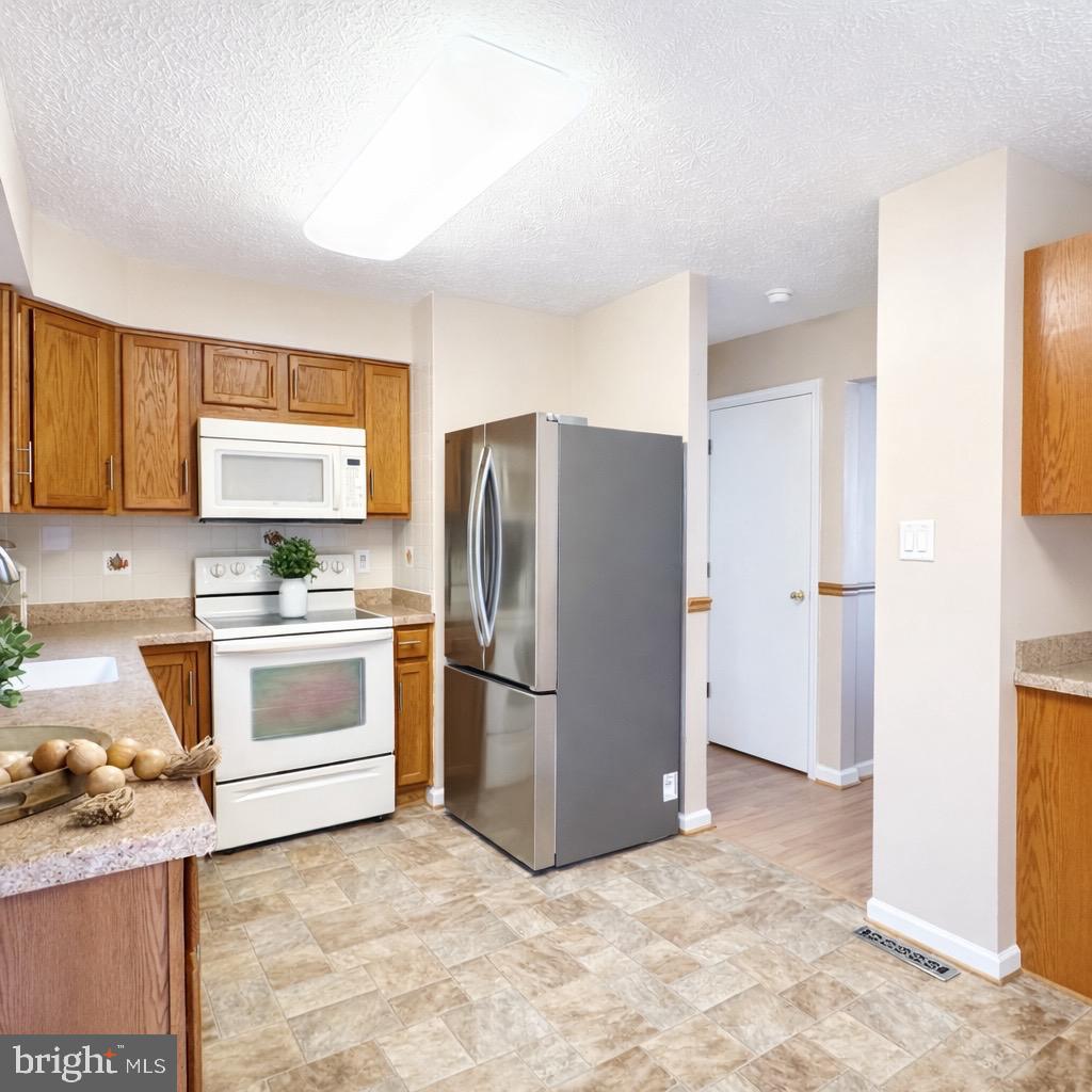 SUNNYFIELD ESTATES - Residential