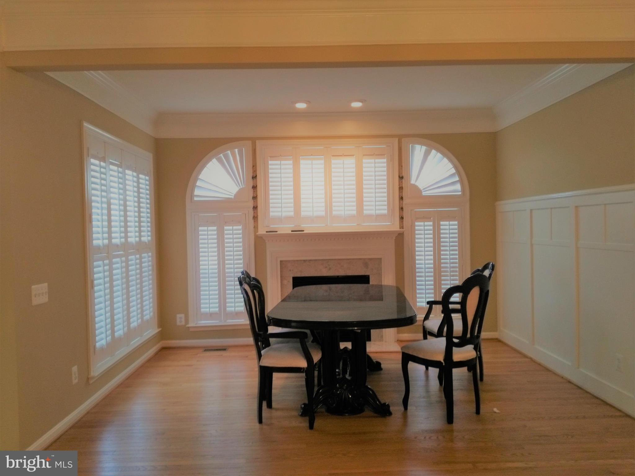 LOUDOUN PARKWAY CENTER - Residential Lease