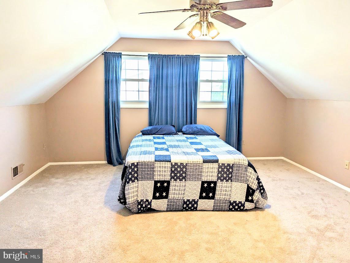 ST CHARLES - CARRINGTON - Residential