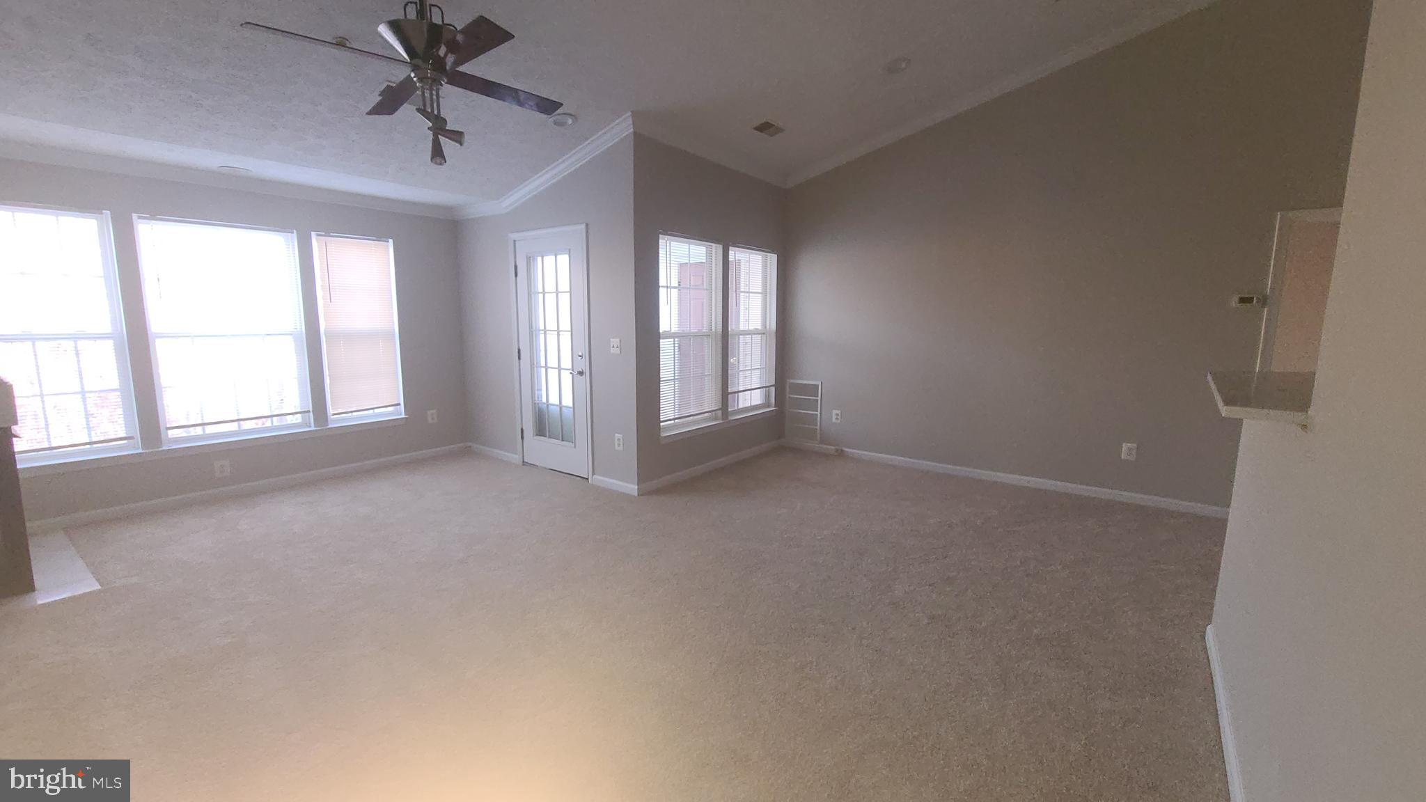 5025 MARCHWOOD COURT 5L