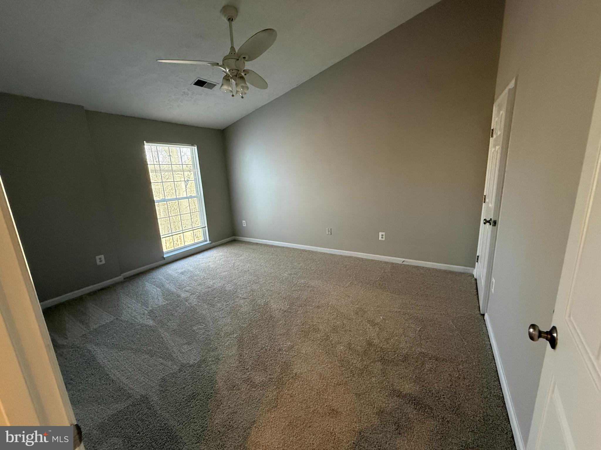 SILVER LAKE - Residential