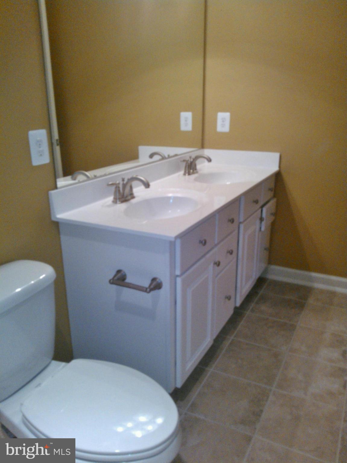 FAIRWOOD-PHASE 2-PLAT 10 - Residential Lease