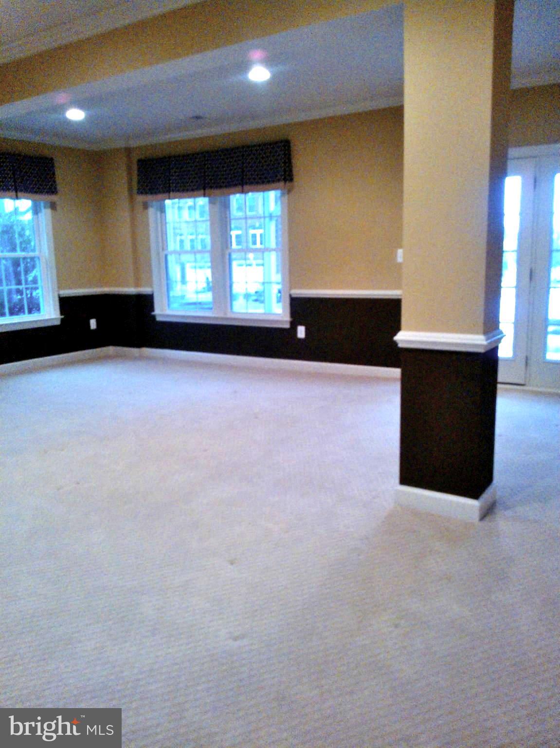 FAIRWOOD-PHASE 2-PLAT 10 - Residential Lease