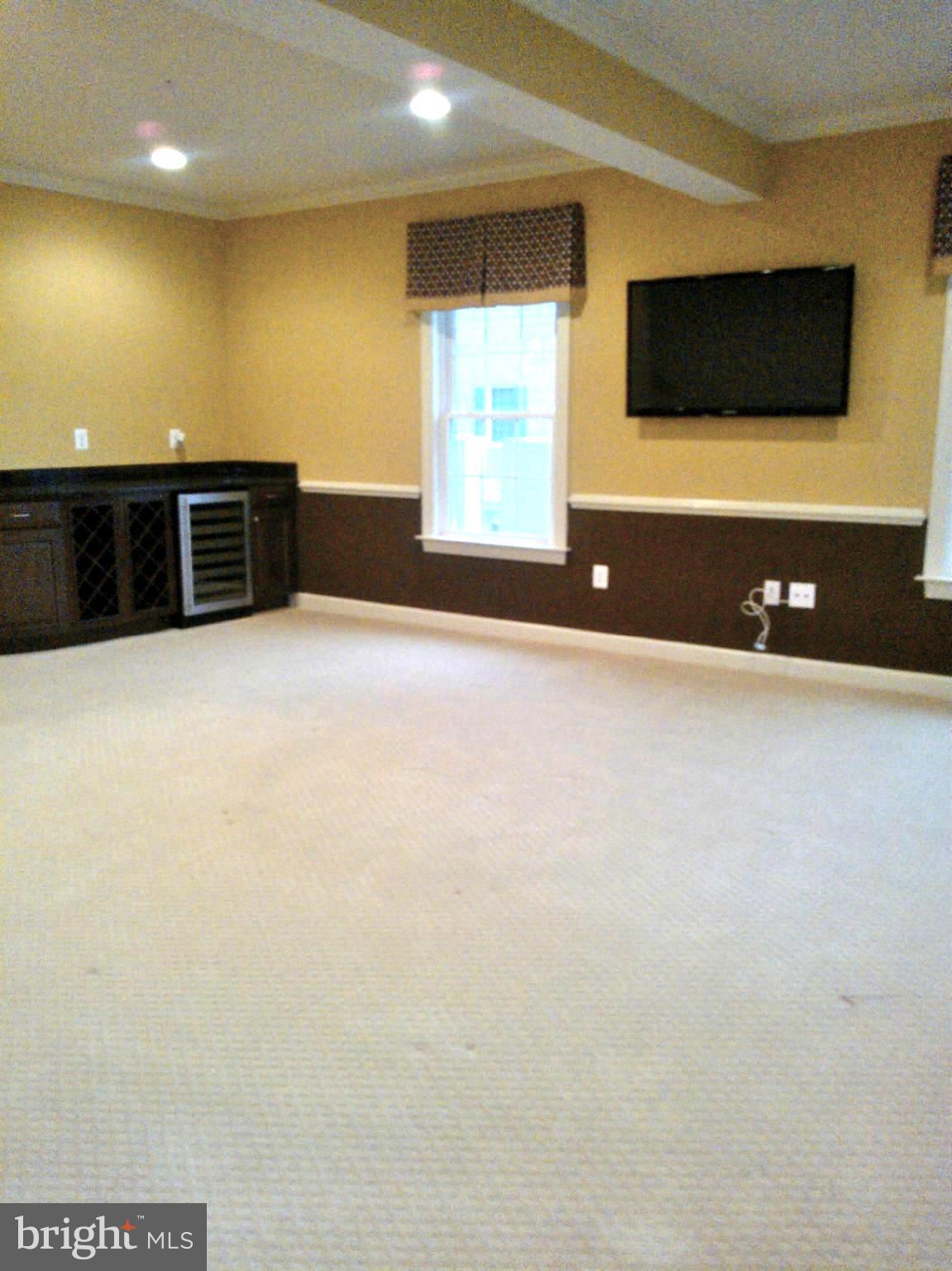 FAIRWOOD-PHASE 2-PLAT 10 - Residential Lease