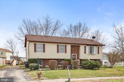 Homes For Sale - 22 Dogwood Lane<br/> HANOVER, PA 17331