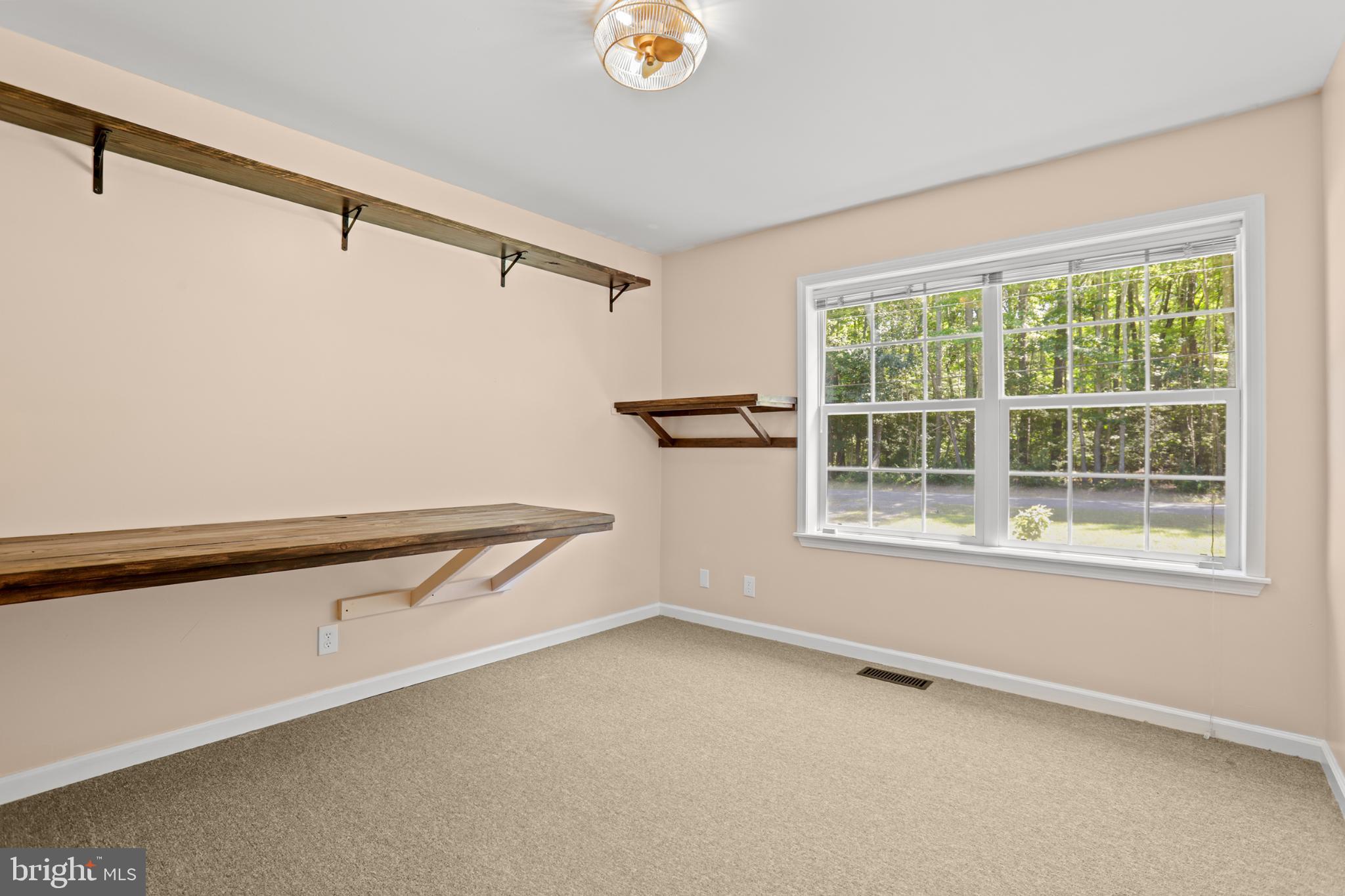 RAGGED POINT - Residential