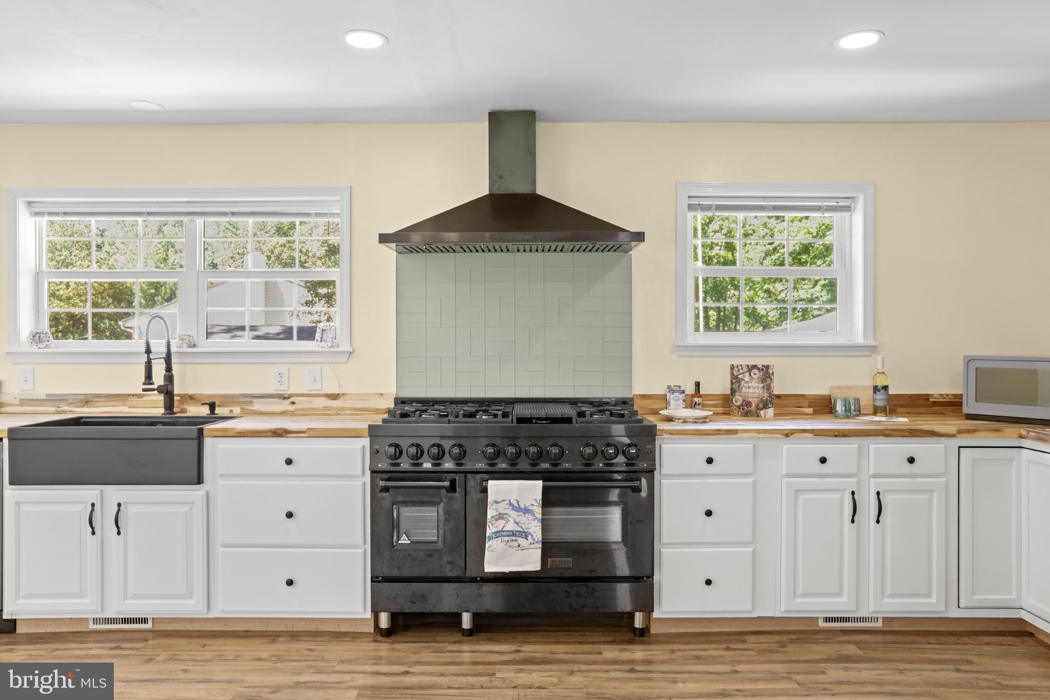 RAGGED POINT - Residential