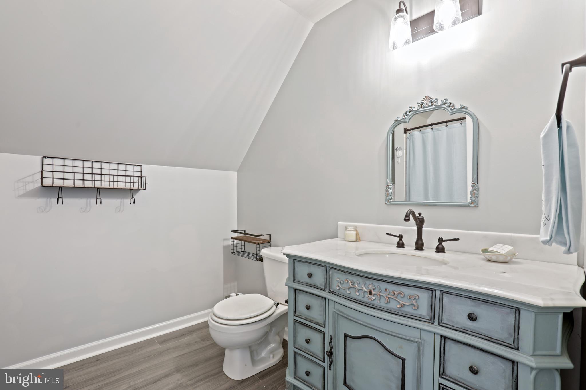 RAGGED POINT - Residential