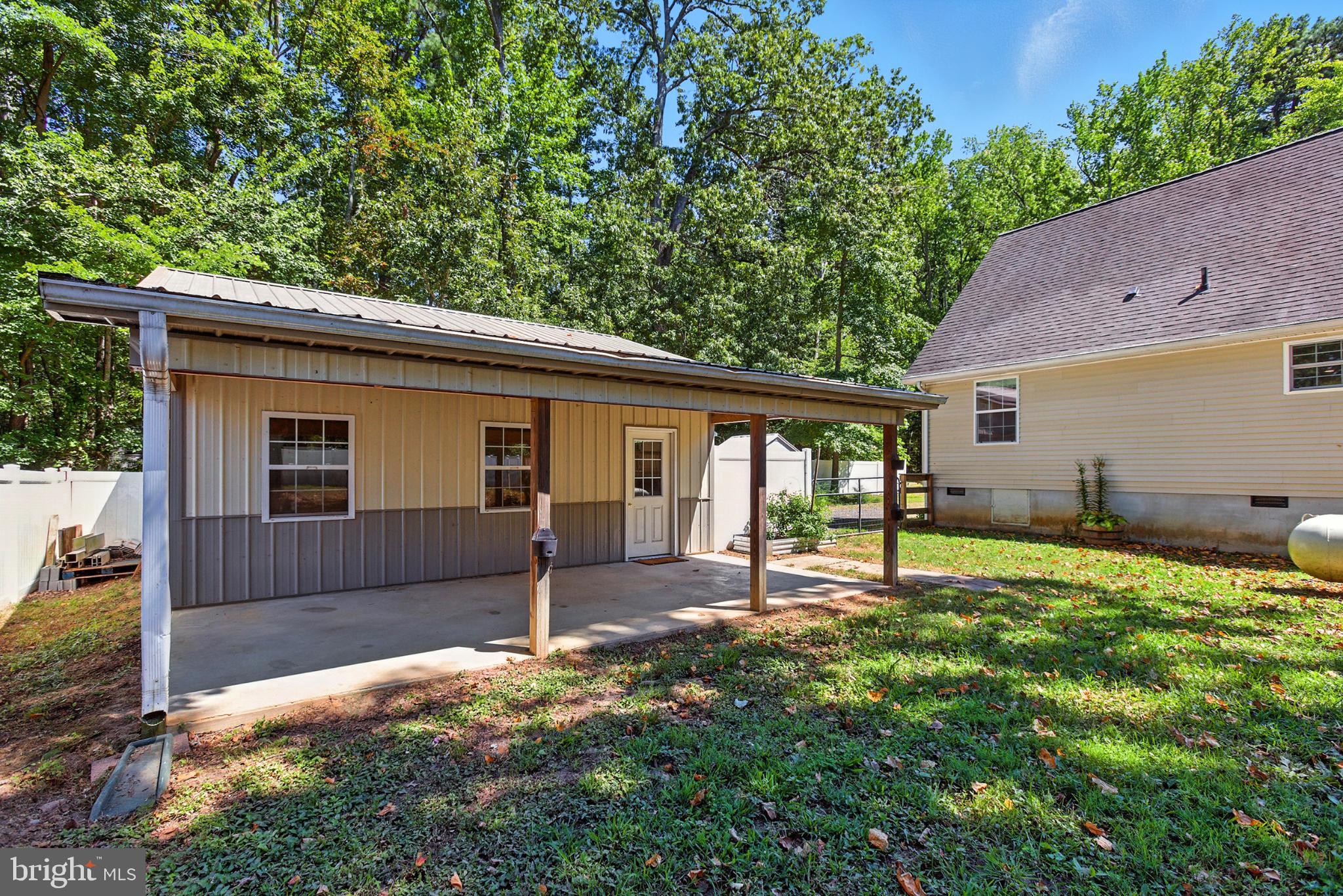 RAGGED POINT - Residential