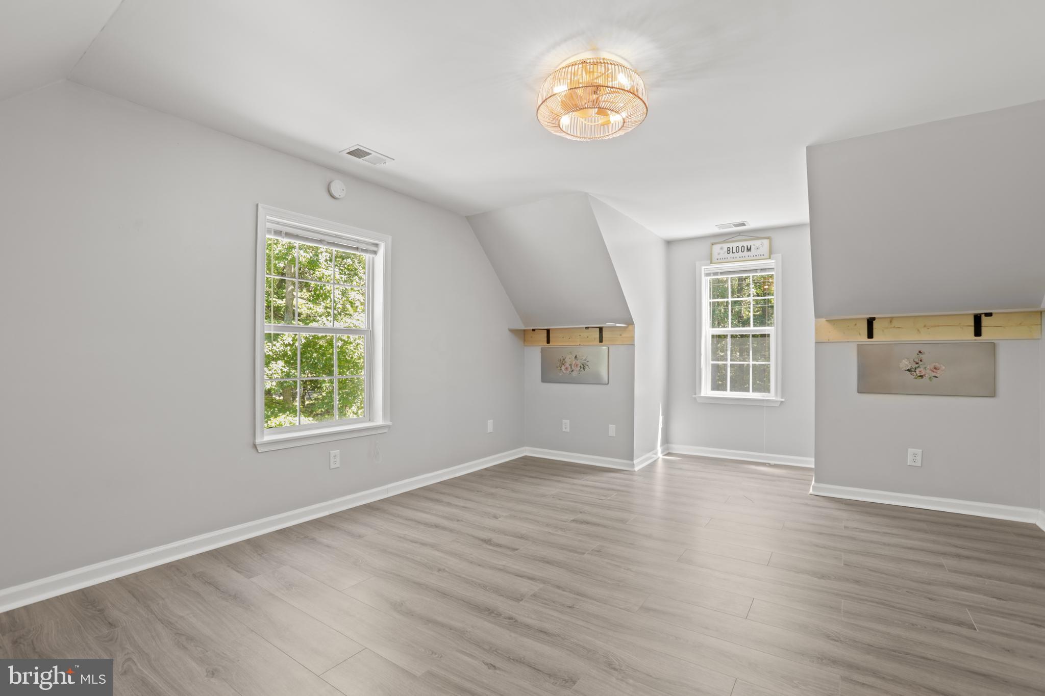 RAGGED POINT - Residential