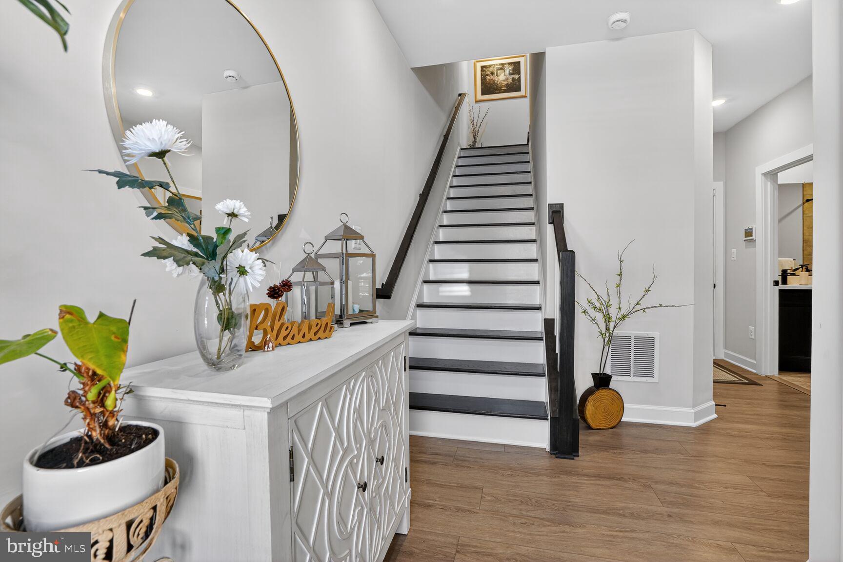 BOULEVARD VI TOWNS - Residential