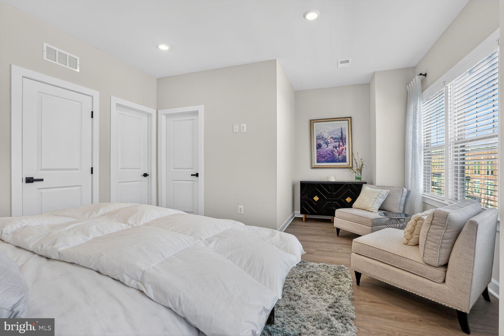 BOULEVARD VI TOWNS - Residential