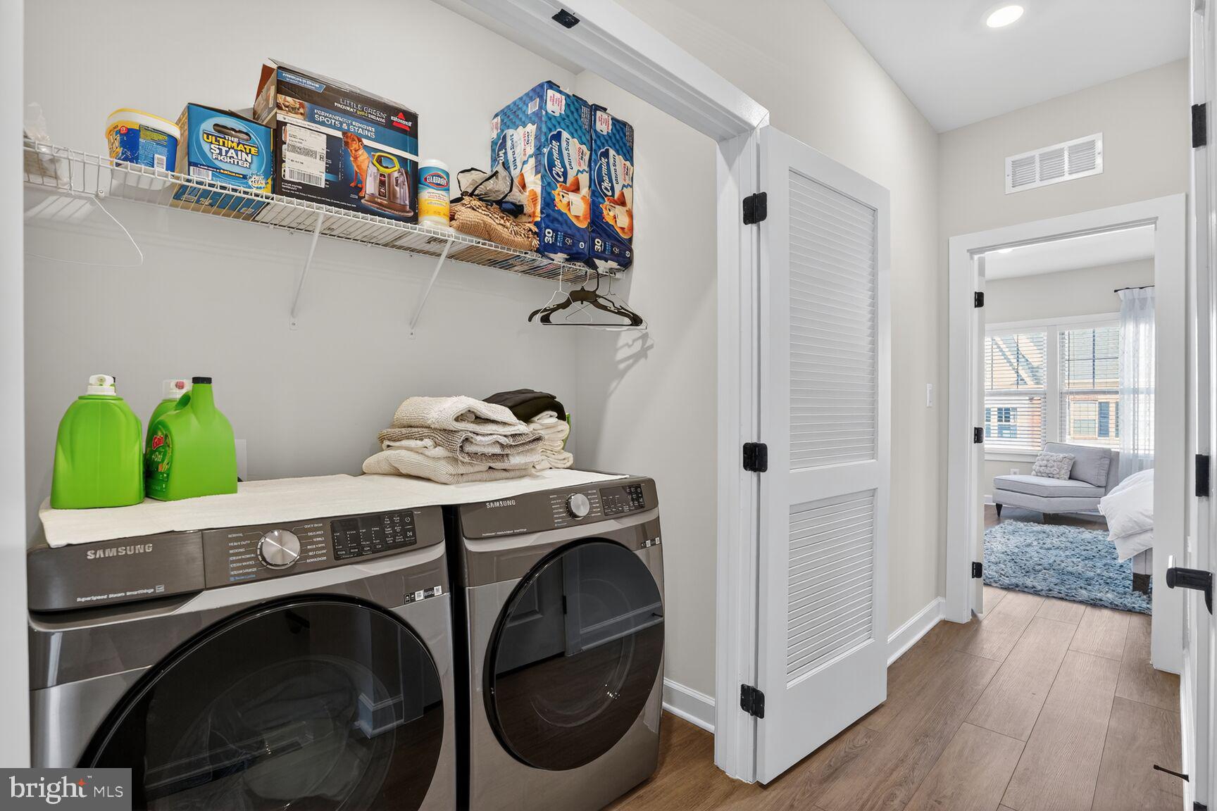 BOULEVARD VI TOWNS - Residential