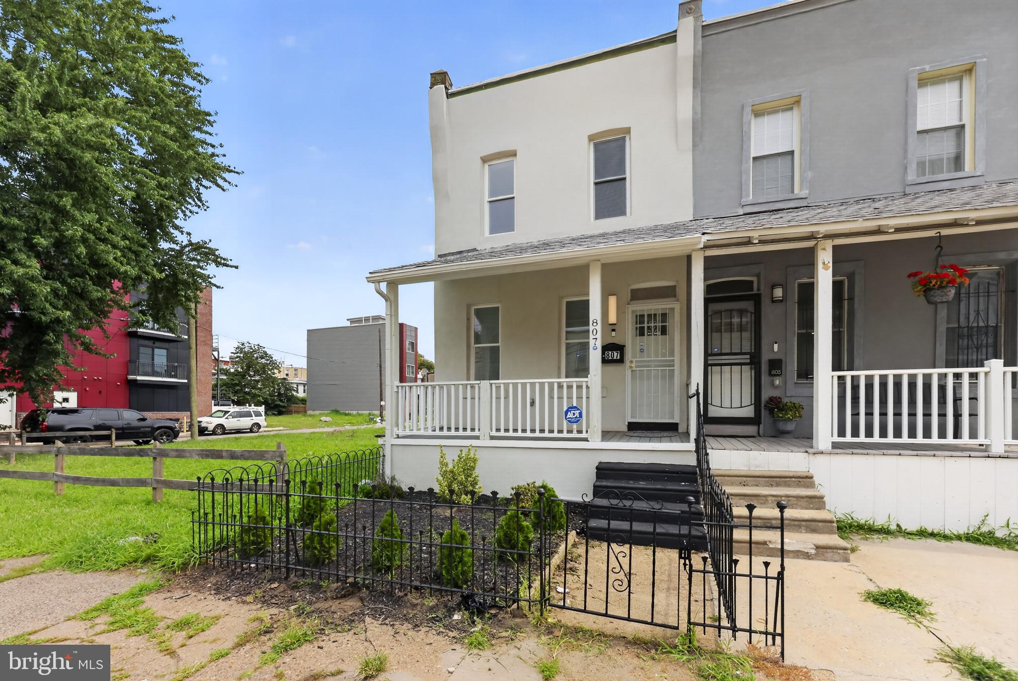 807 N 42ND STREET